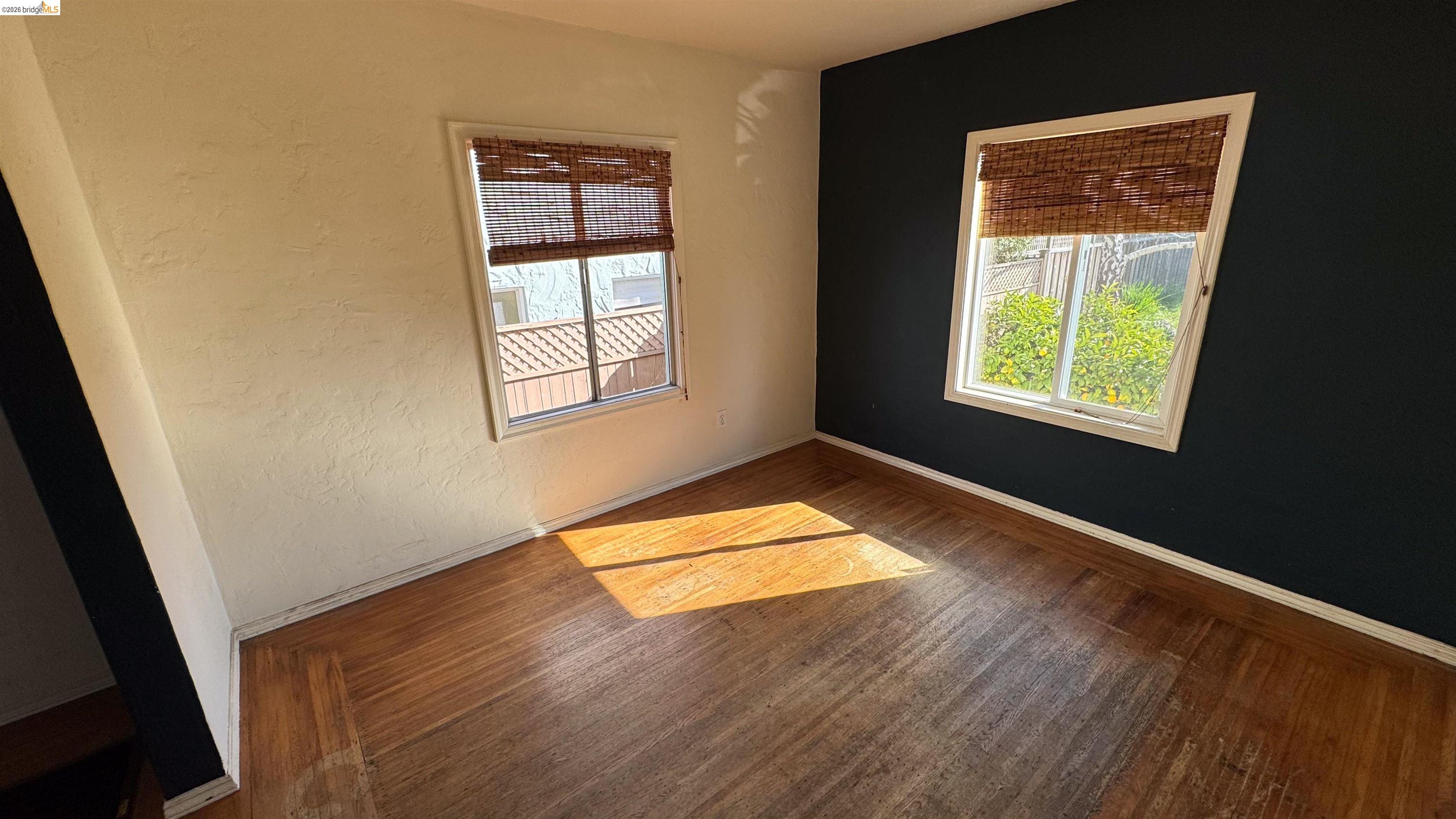 Detail Gallery Image 14 of 48 For 1266 N Washington Ave, Albany,  CA 94706-1733 - 2 Beds | 1/1 Baths