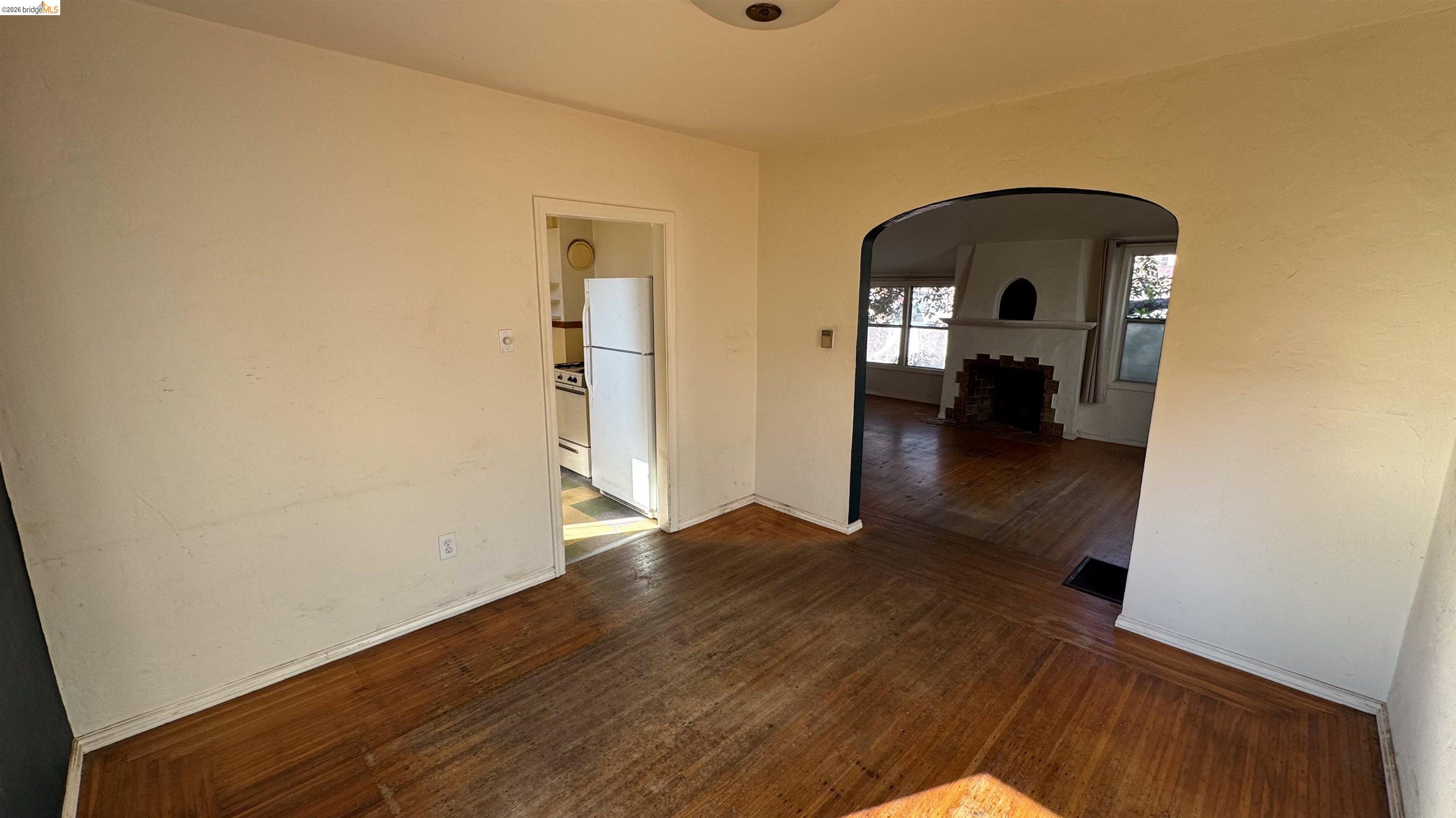 Detail Gallery Image 16 of 48 For 1266 N Washington Ave, Albany,  CA 94706-1733 - 2 Beds | 1/1 Baths