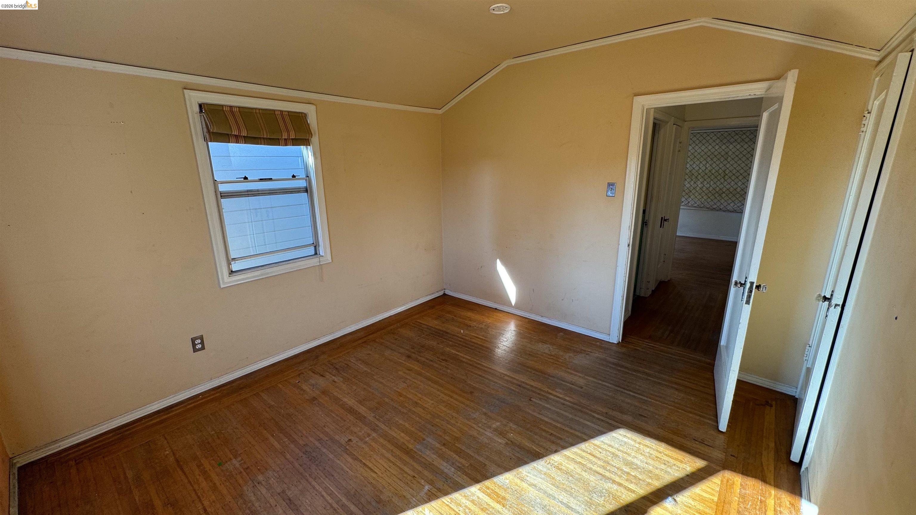 Detail Gallery Image 33 of 48 For 1266 N Washington Ave, Albany,  CA 94706-1733 - 2 Beds | 1/1 Baths