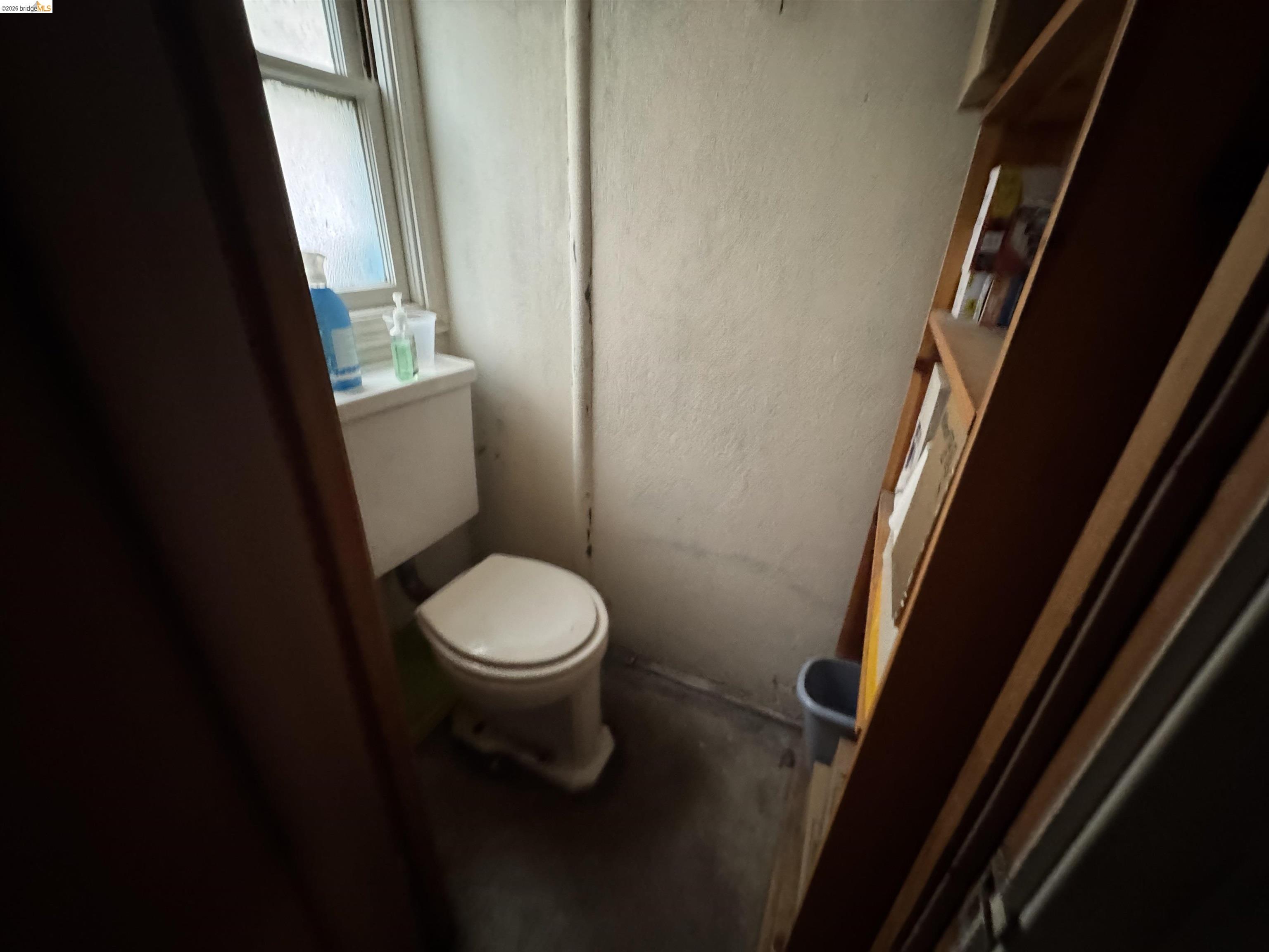 Detail Gallery Image 43 of 48 For 1266 N Washington Ave, Albany,  CA 94706-1733 - 2 Beds | 1/1 Baths