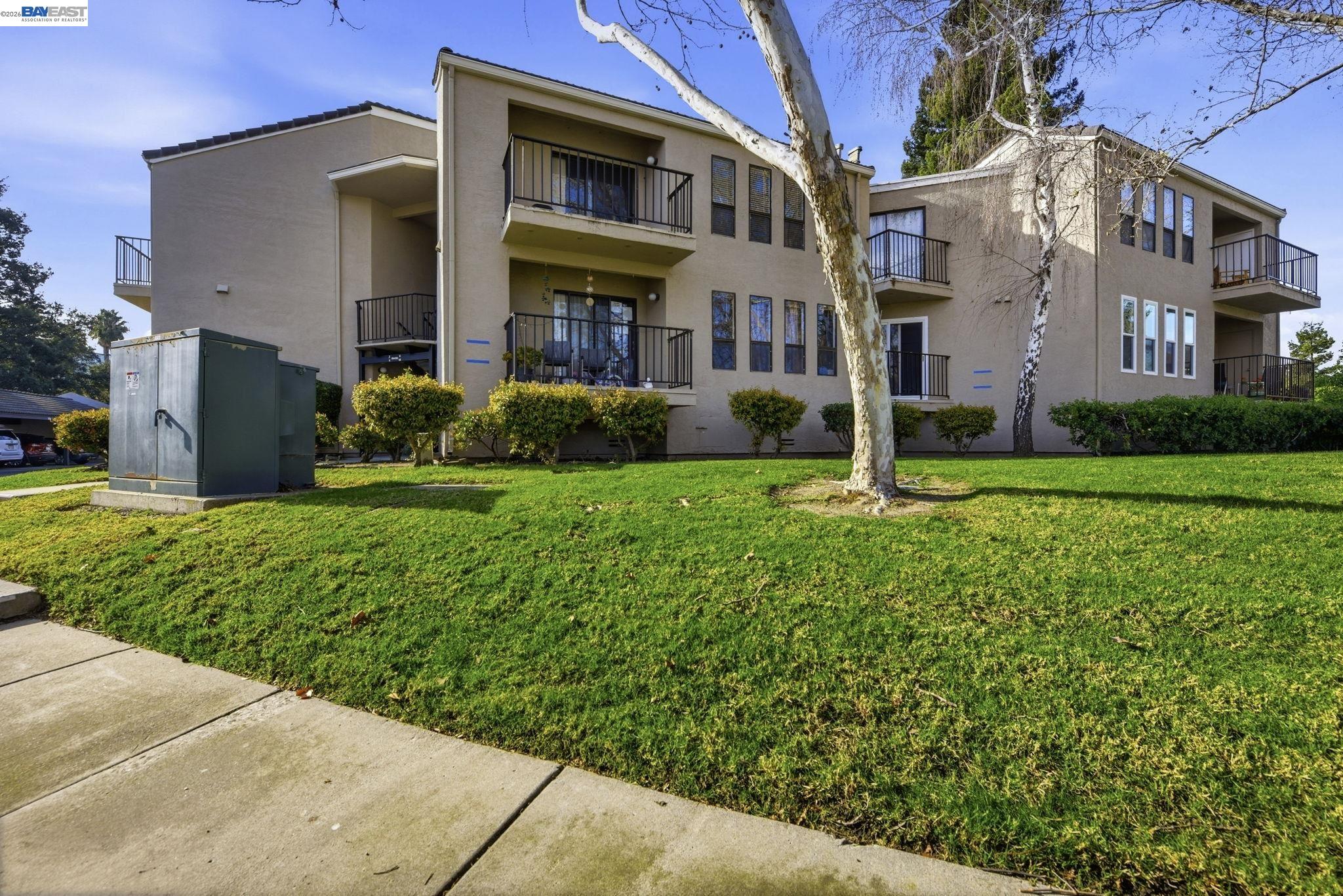 Photo #2: 41124733 Listing: Photo #2