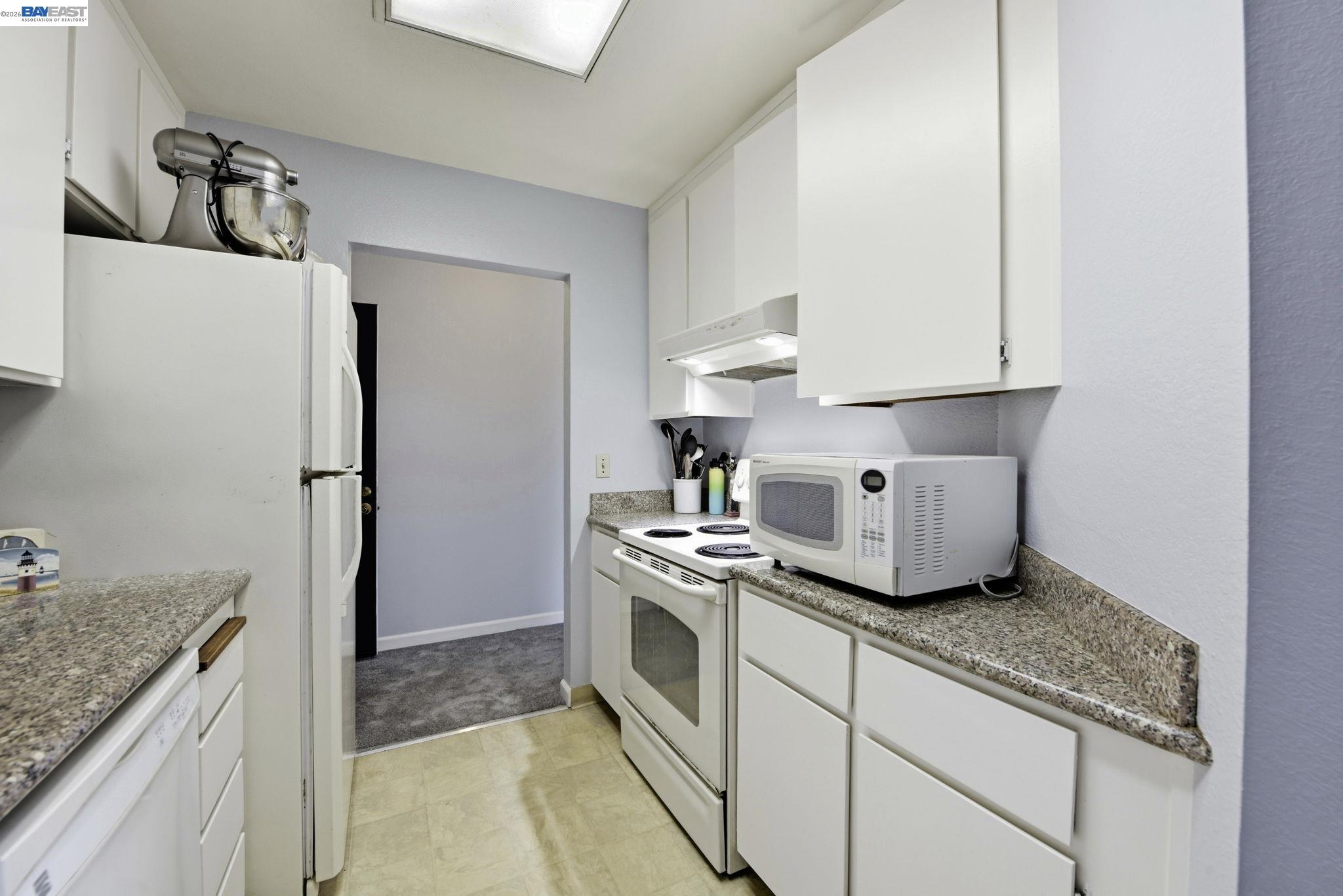 Detail Gallery Image 9 of 32 For 39490 Albany Cmn #X,  Fremont,  CA 94538 - 2 Beds | 1 Baths