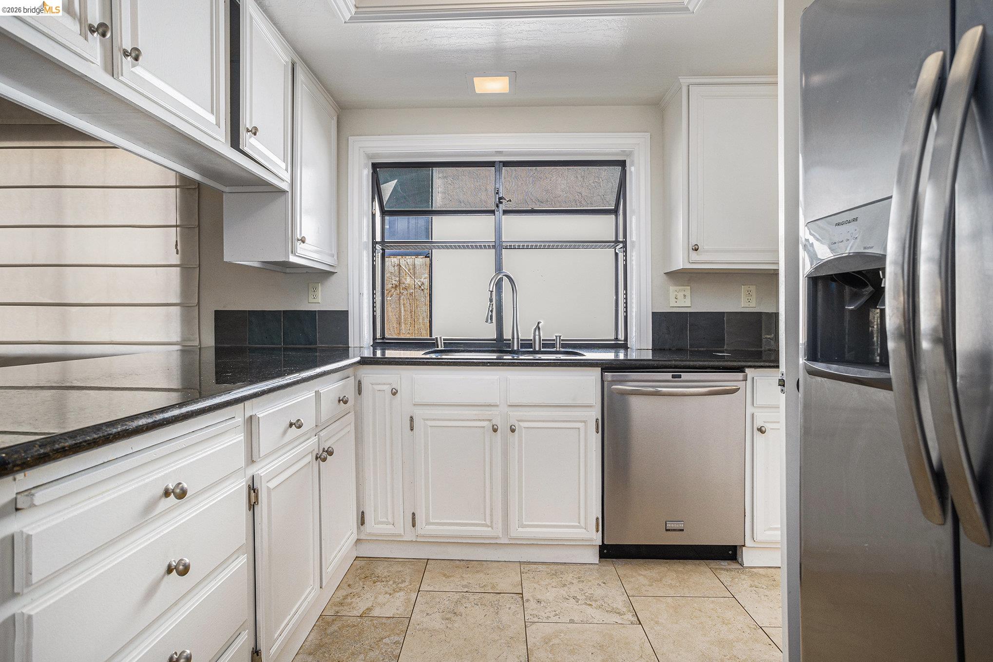 Detail Gallery Image 7 of 19 For 3000 Sombrero Cir, San Ramon,  CA 94583 - 3 Beds | 2 Baths