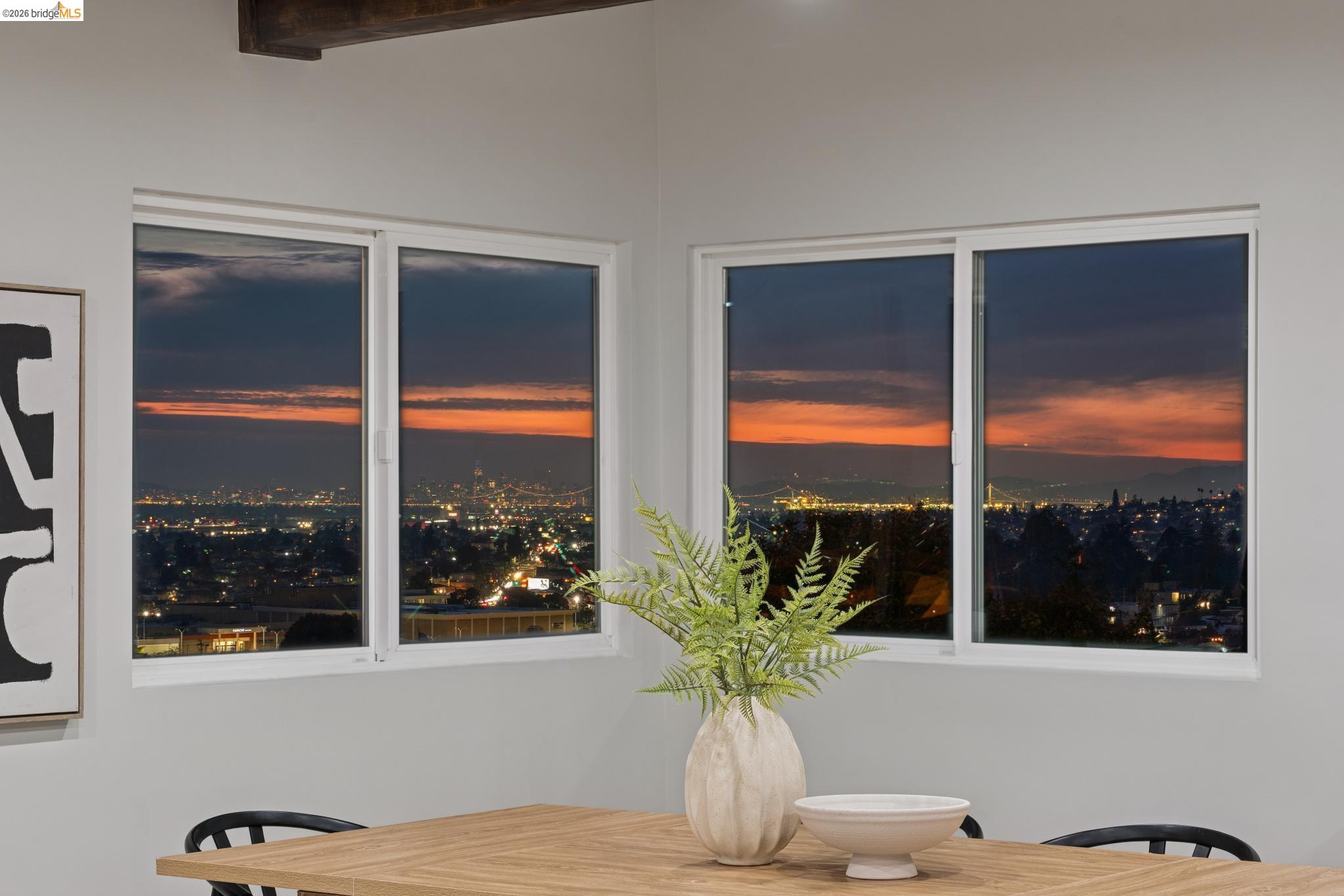 Detail Gallery Image 17 of 54 For 7807 Outlook Ave, Oakland,  CA 94605 - 5 Beds | 5 Baths