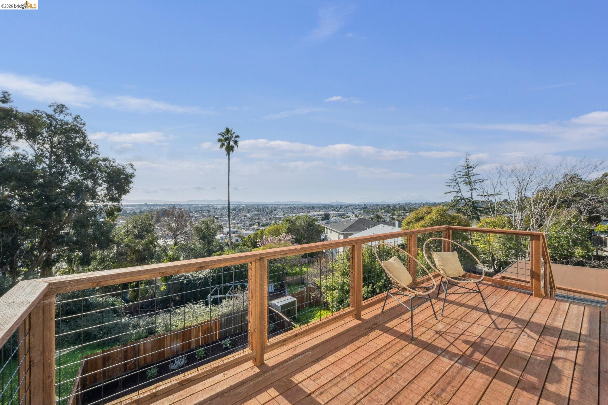 Detail Gallery Image 19 of 54 For 7807 Outlook Ave, Oakland,  CA 94605 - 5 Beds | 5 Baths