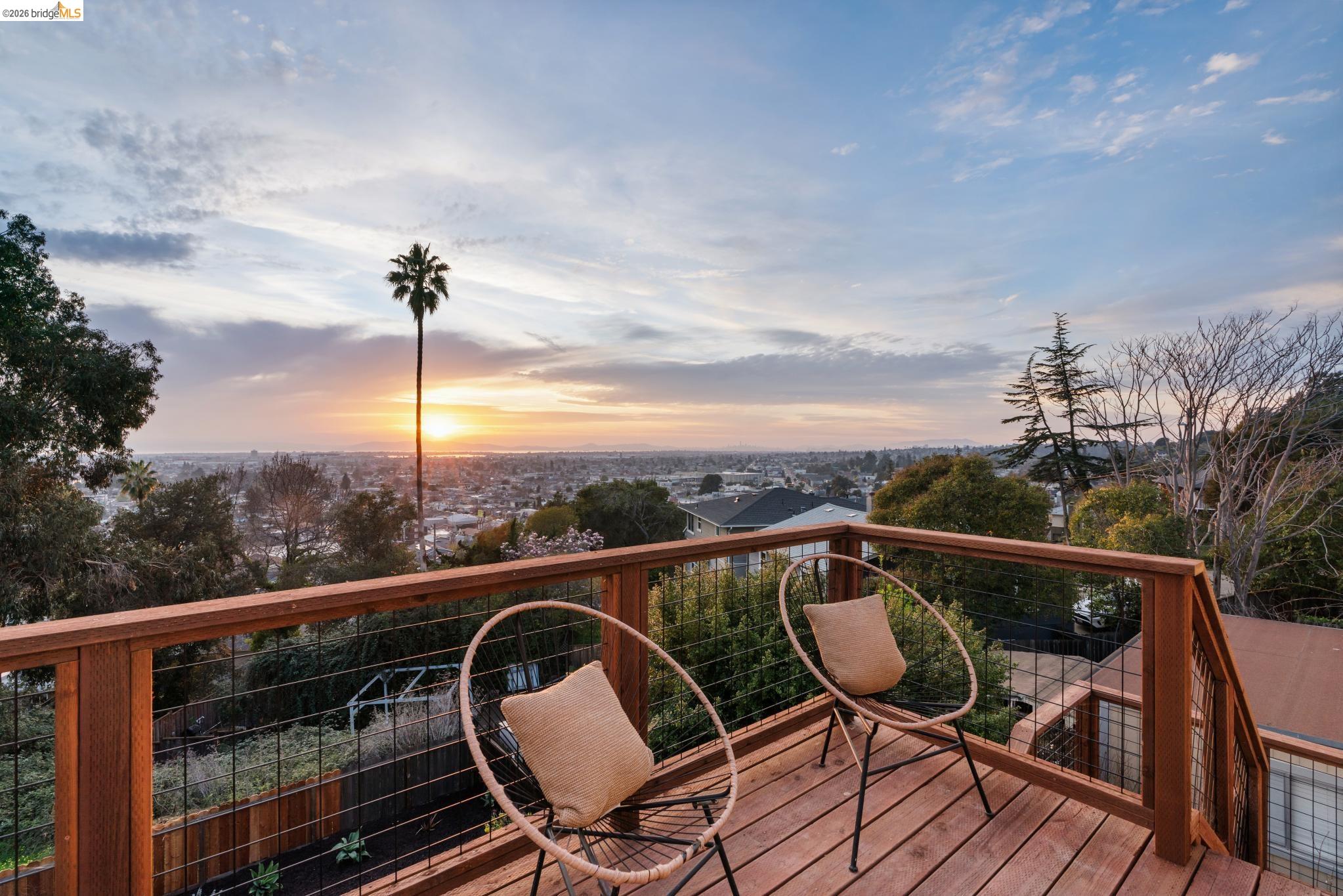 Detail Gallery Image 20 of 54 For 7807 Outlook Ave, Oakland,  CA 94605 - 5 Beds | 5 Baths