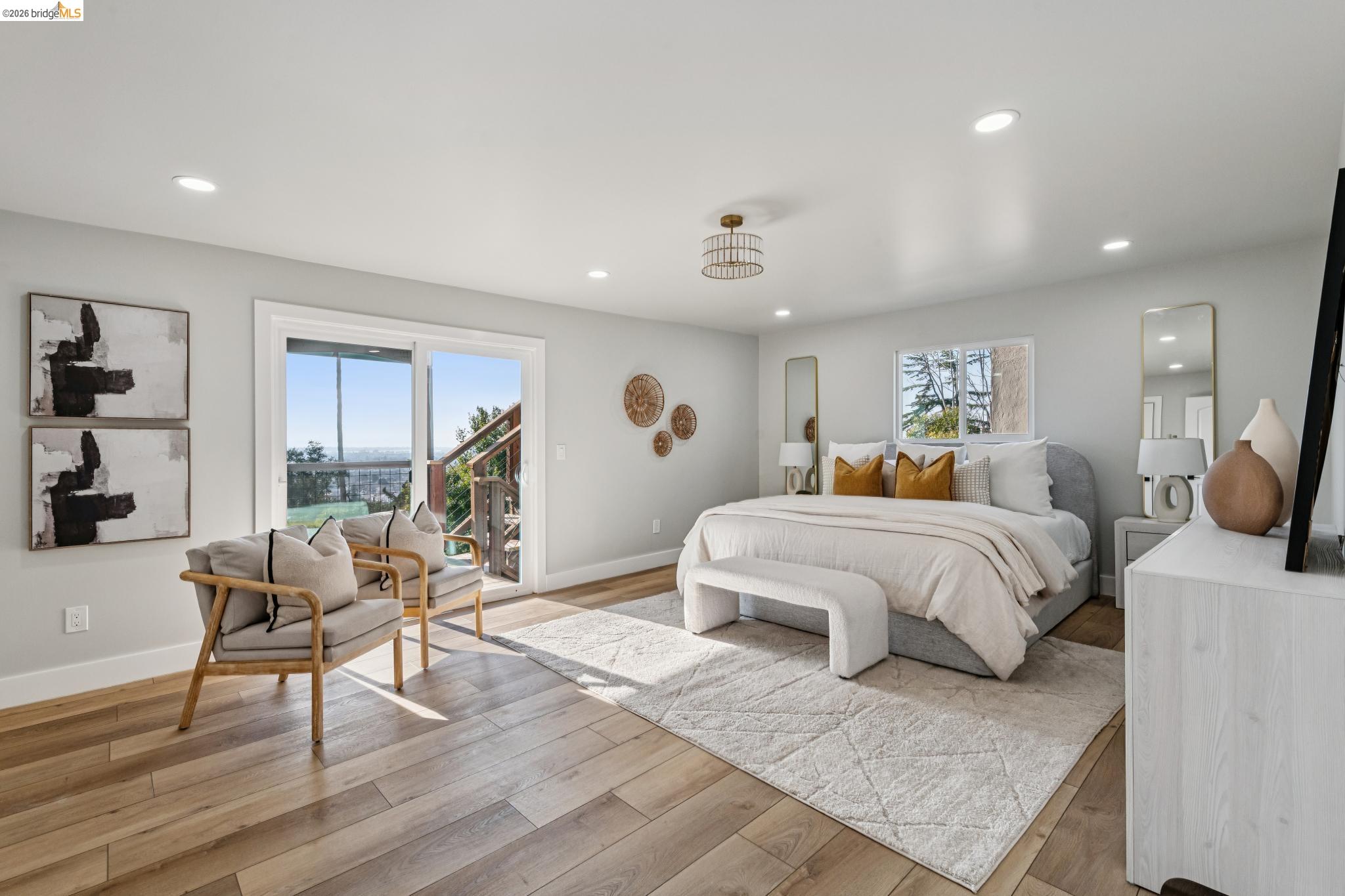 Detail Gallery Image 26 of 54 For 7807 Outlook Ave, Oakland,  CA 94605 - 5 Beds | 5 Baths