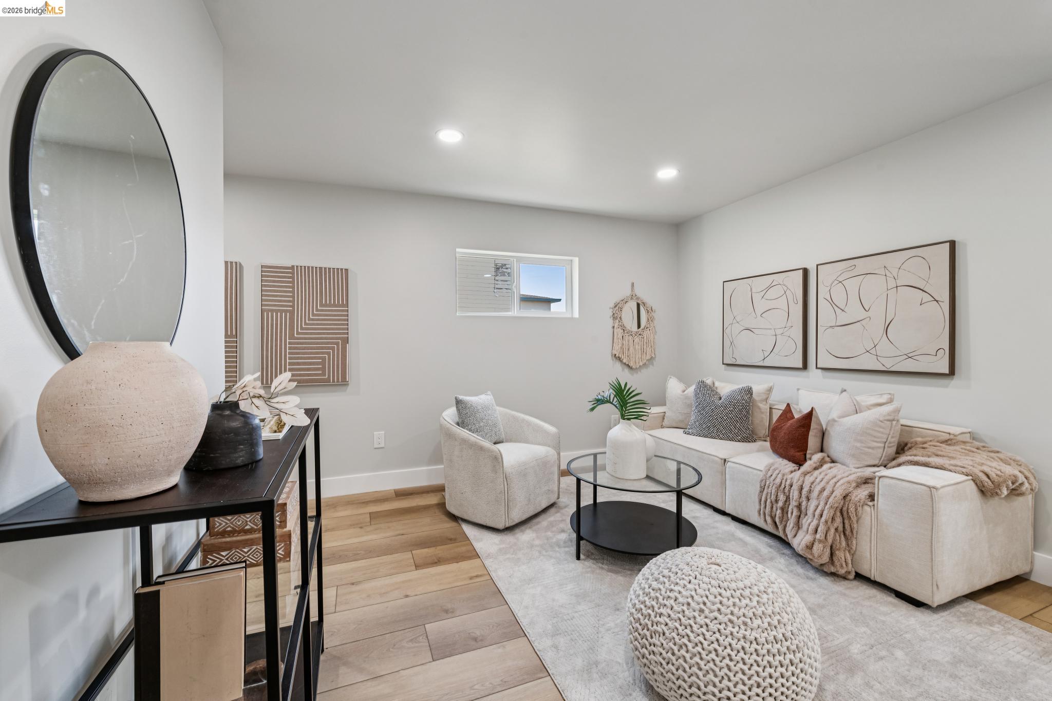 Detail Gallery Image 34 of 54 For 7807 Outlook Ave, Oakland,  CA 94605 - 5 Beds | 5 Baths