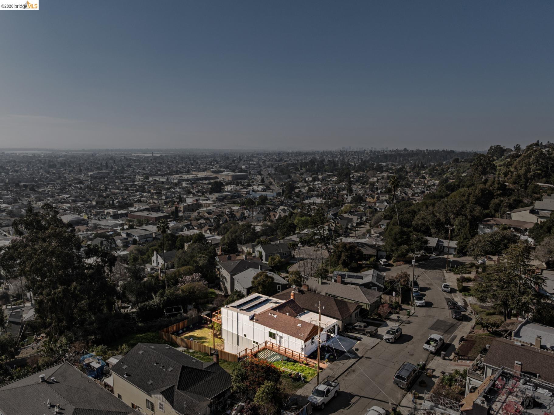 Detail Gallery Image 49 of 54 For 7807 Outlook Ave, Oakland,  CA 94605 - 5 Beds | 5 Baths