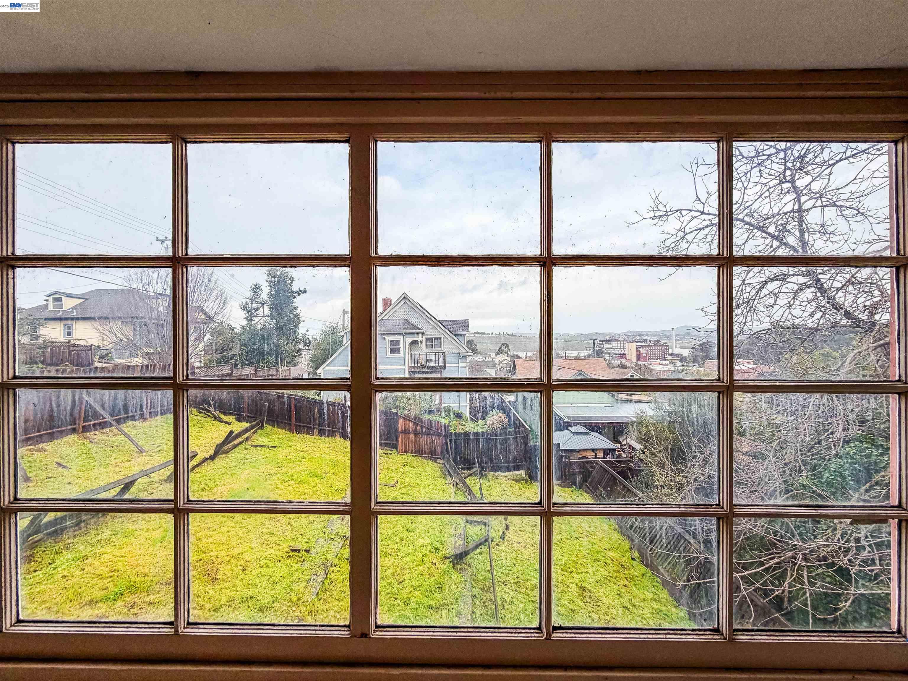 Detail Gallery Image 29 of 52 For 1033 2nd Ave, Crockett,  CA 94525 - 3 Beds | 2 Baths