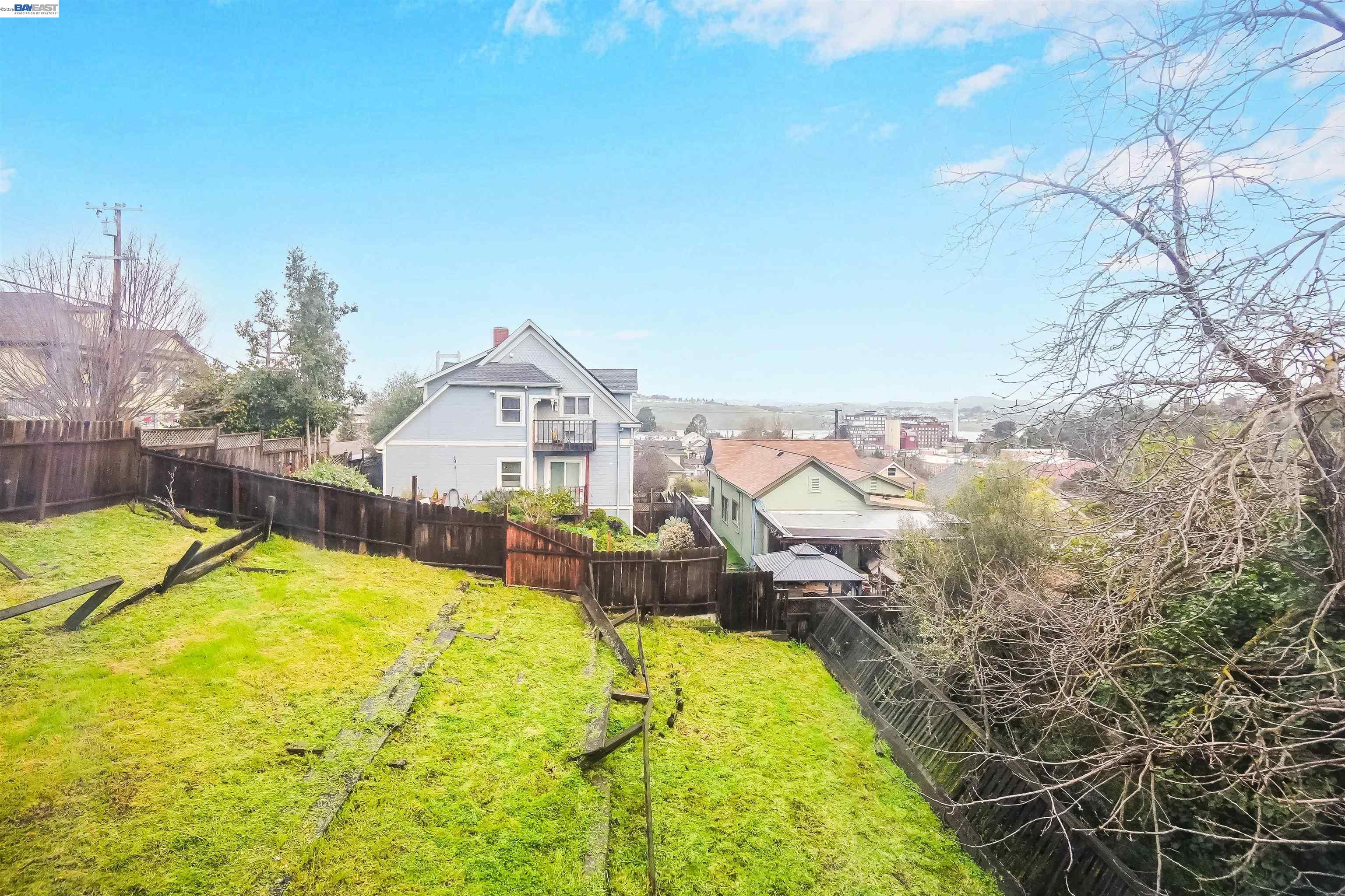 Detail Gallery Image 37 of 52 For 1033 2nd Ave, Crockett,  CA 94525 - 3 Beds | 2 Baths