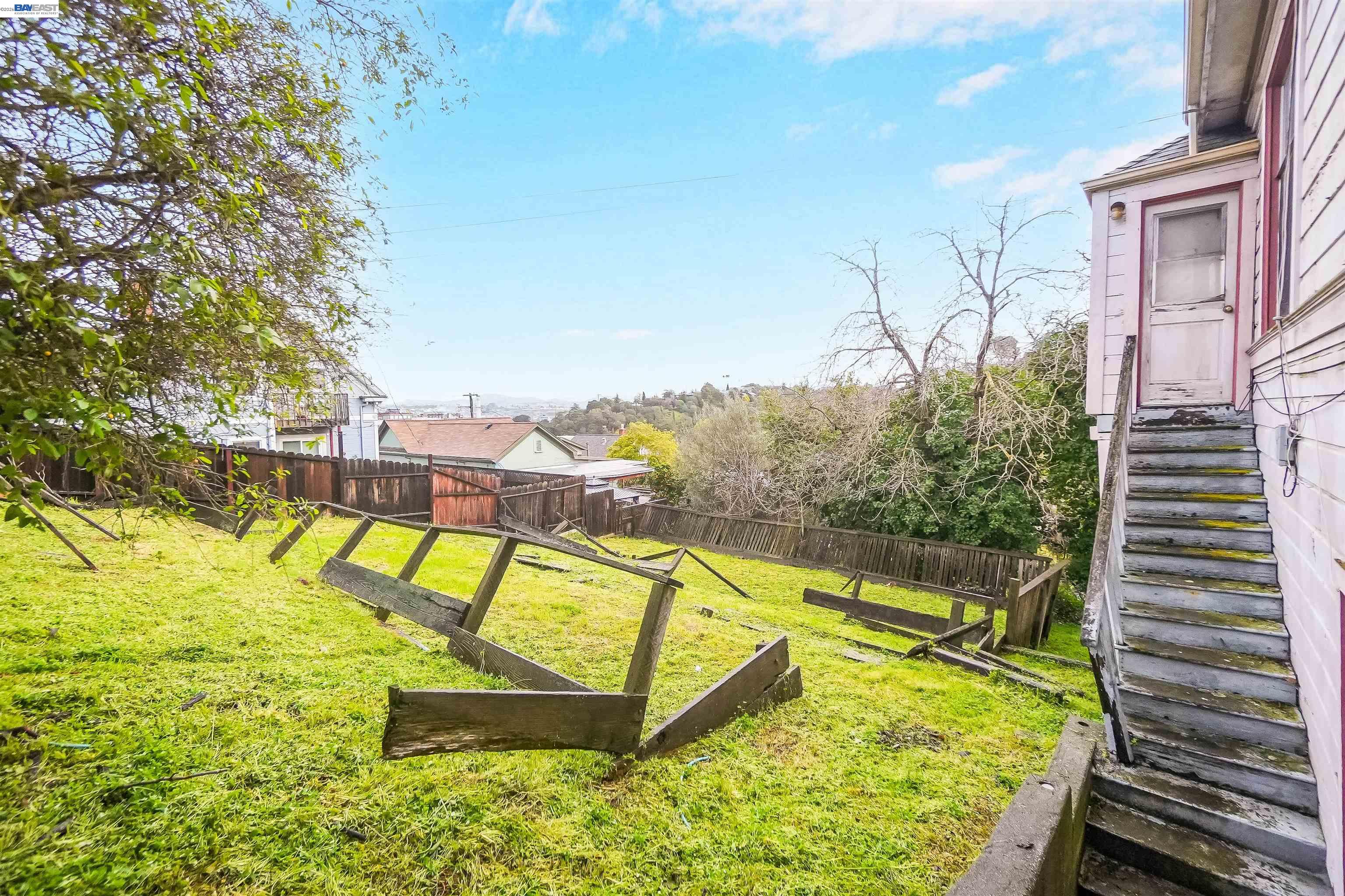 Detail Gallery Image 42 of 52 For 1033 2nd Ave, Crockett,  CA 94525 - 3 Beds | 2 Baths