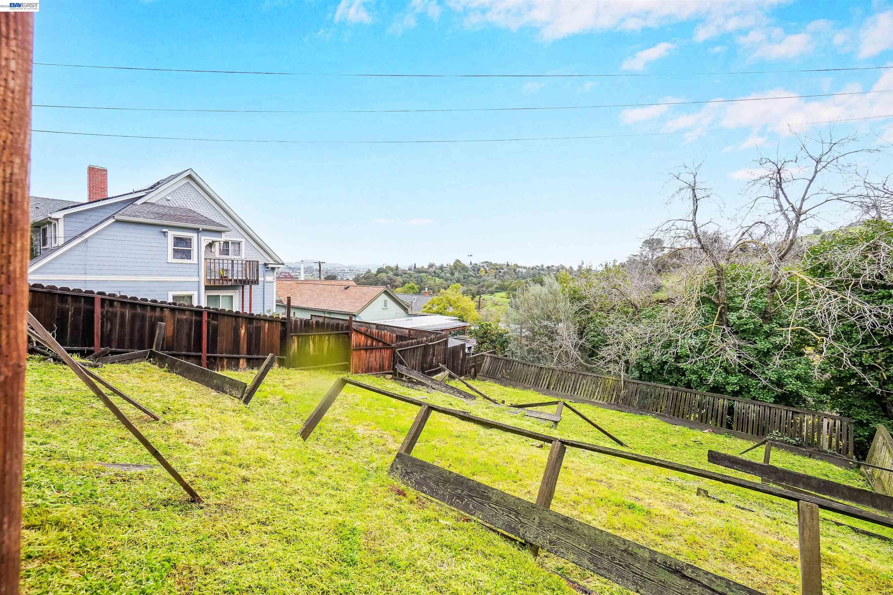 Detail Gallery Image 43 of 52 For 1033 2nd Ave, Crockett,  CA 94525 - 3 Beds | 2 Baths