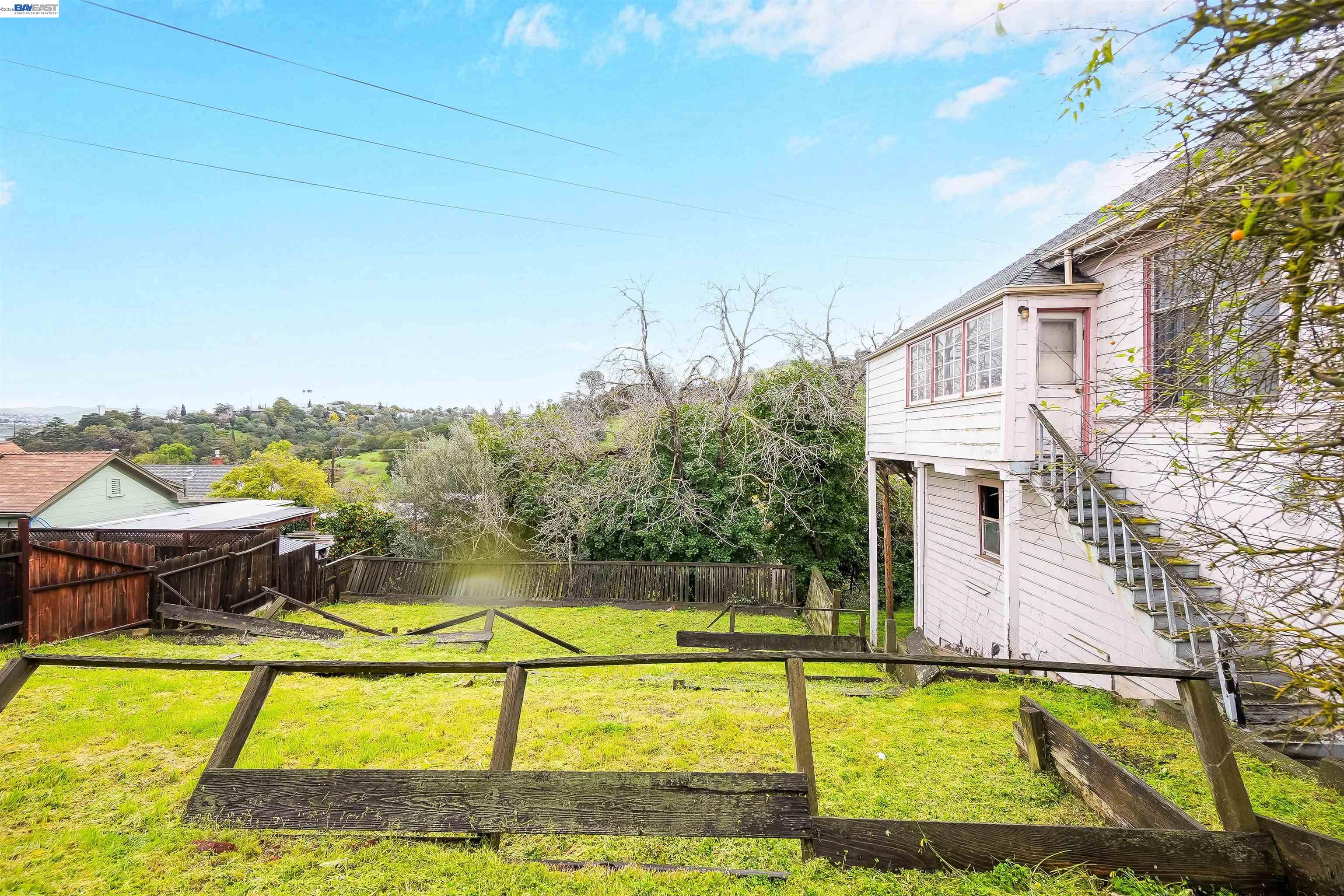 Detail Gallery Image 44 of 52 For 1033 2nd Ave, Crockett,  CA 94525 - 3 Beds | 2 Baths