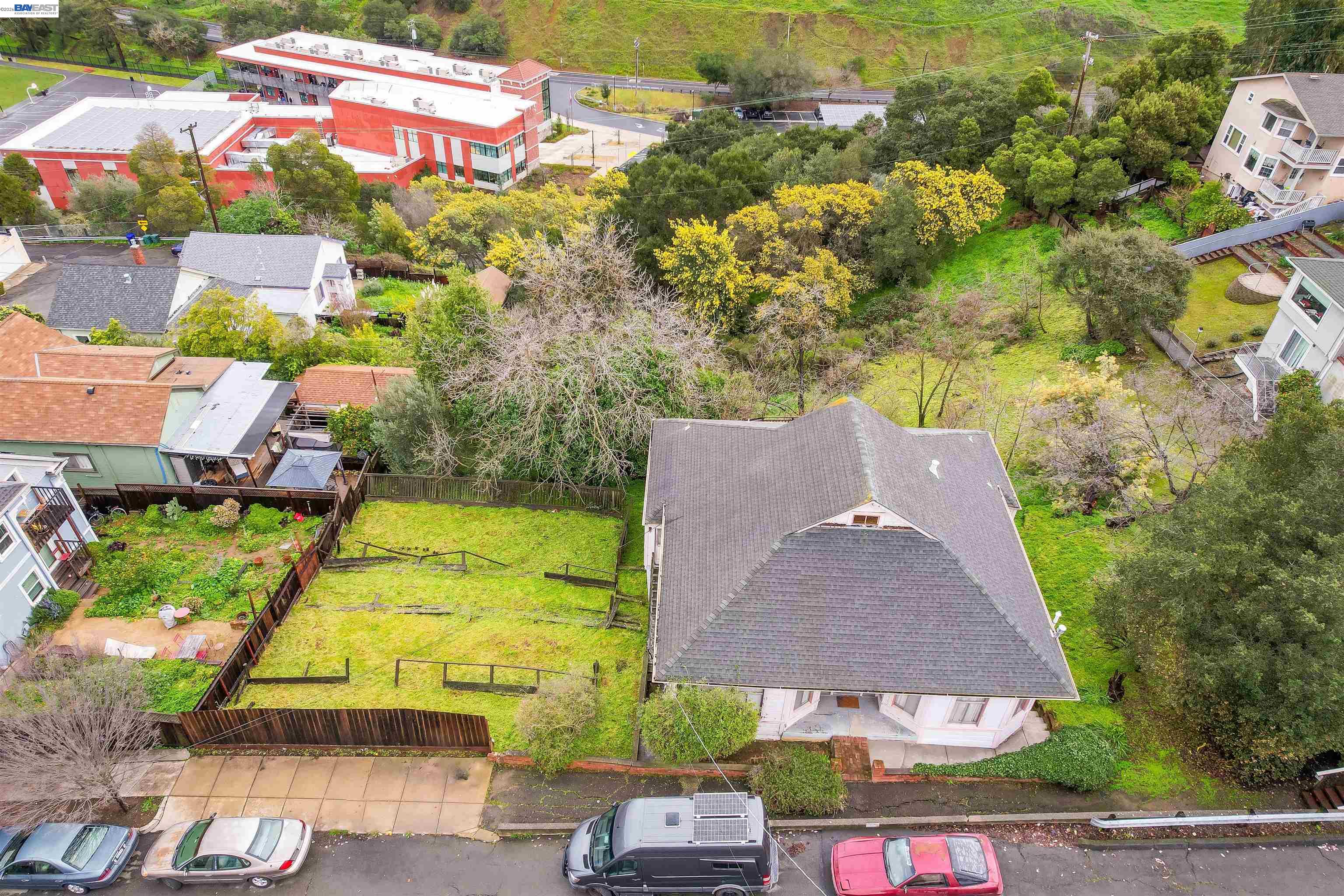 Detail Gallery Image 50 of 52 For 1033 2nd Ave, Crockett,  CA 94525 - 3 Beds | 2 Baths