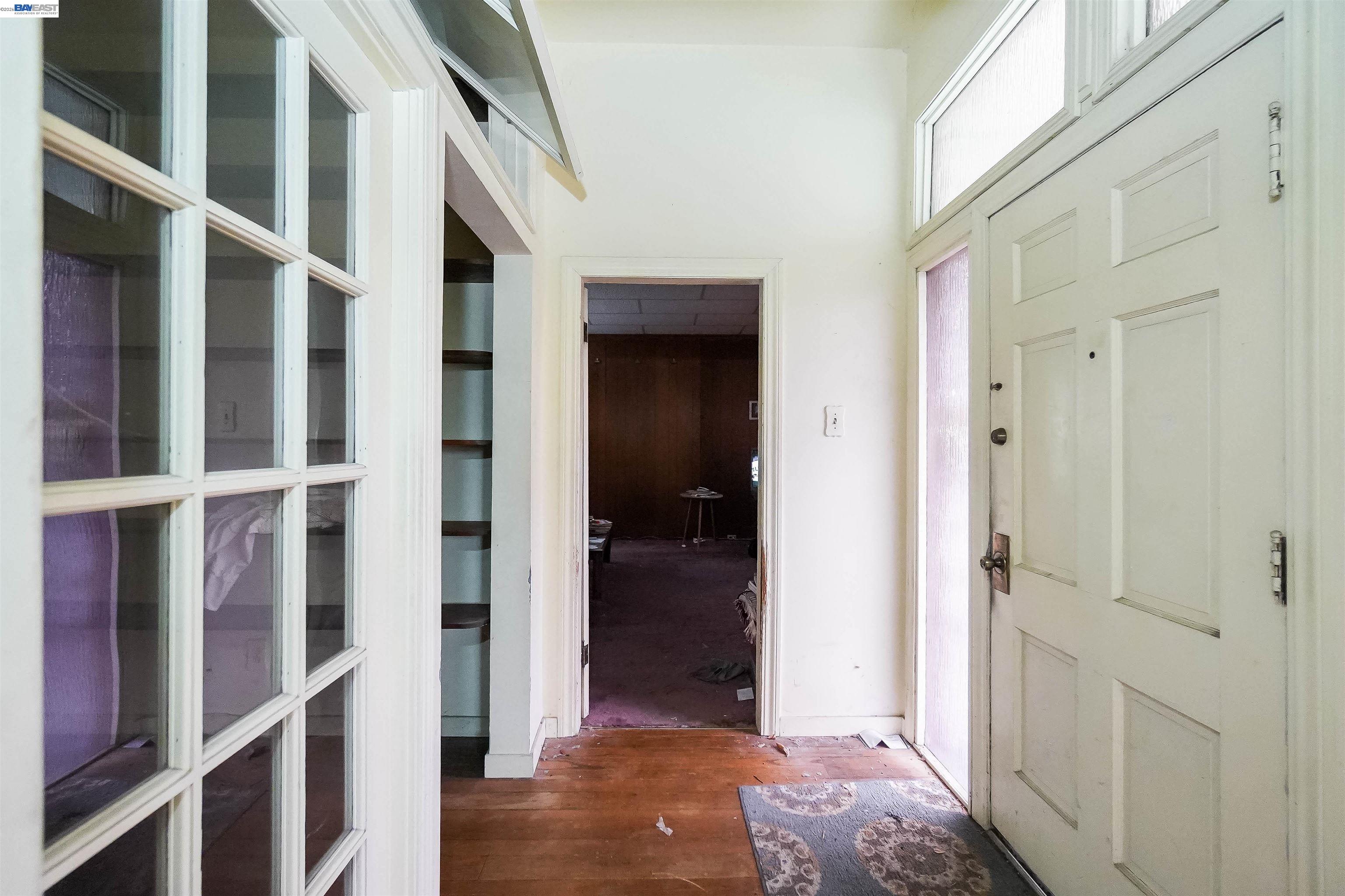 Detail Gallery Image 9 of 52 For 1033 2nd Ave, Crockett,  CA 94525 - 3 Beds | 2 Baths