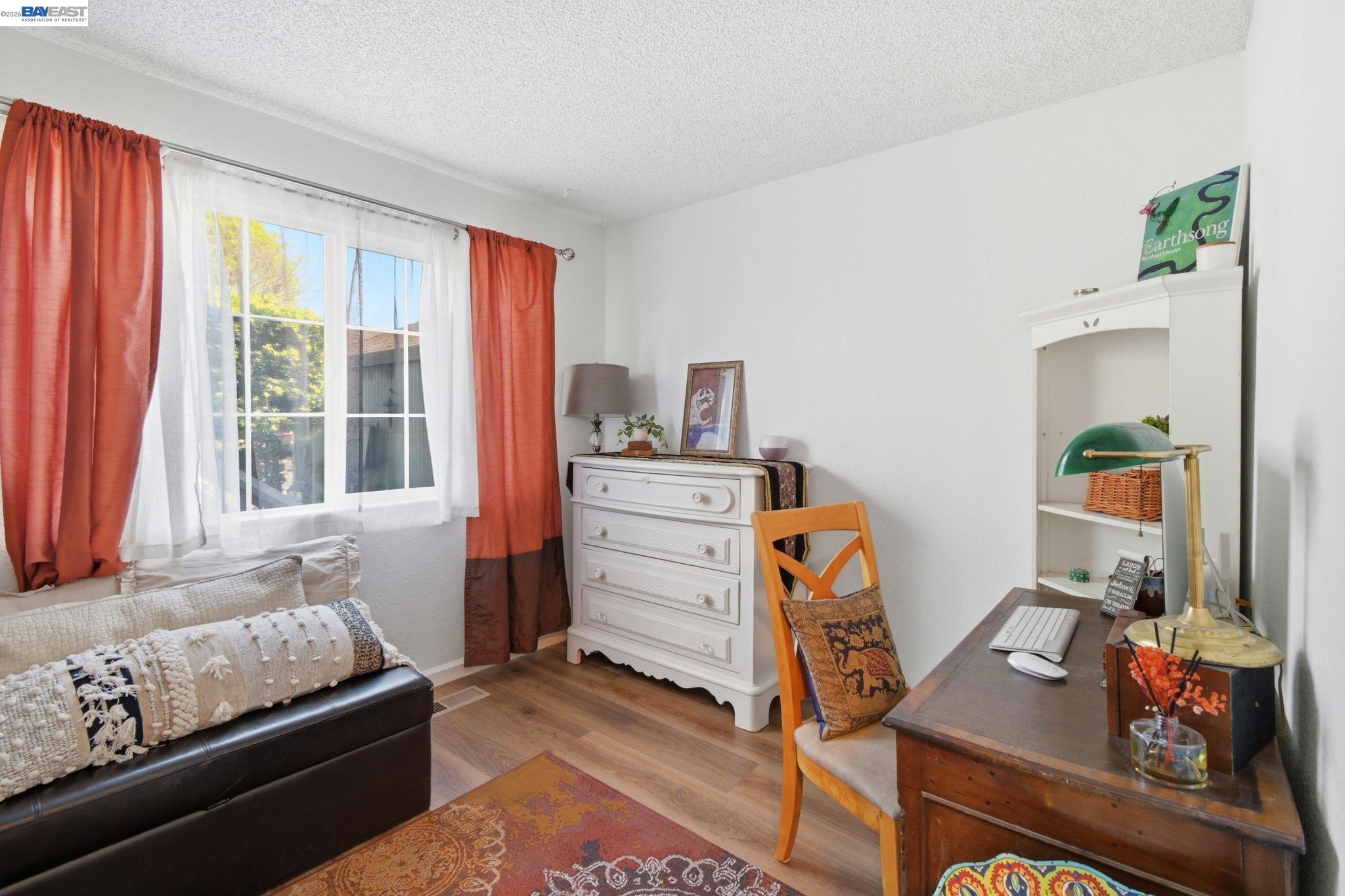 Detail Gallery Image 23 of 26 For 1863 Shirley Dr, Benicia,  CA 94510 - 2 Beds | 2 Baths