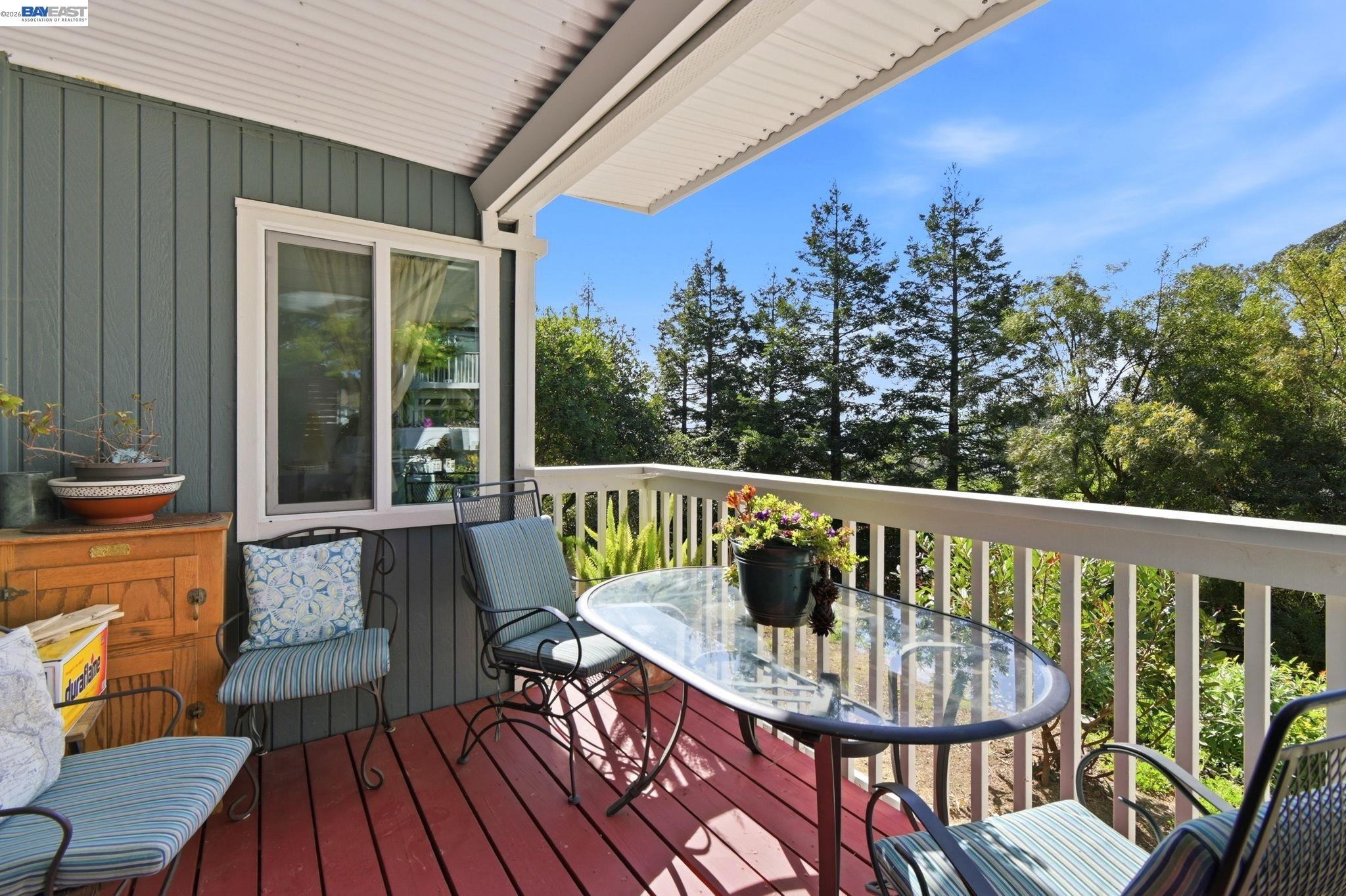 Detail Gallery Image 25 of 26 For 1863 Shirley Dr, Benicia,  CA 94510 - 2 Beds | 2 Baths