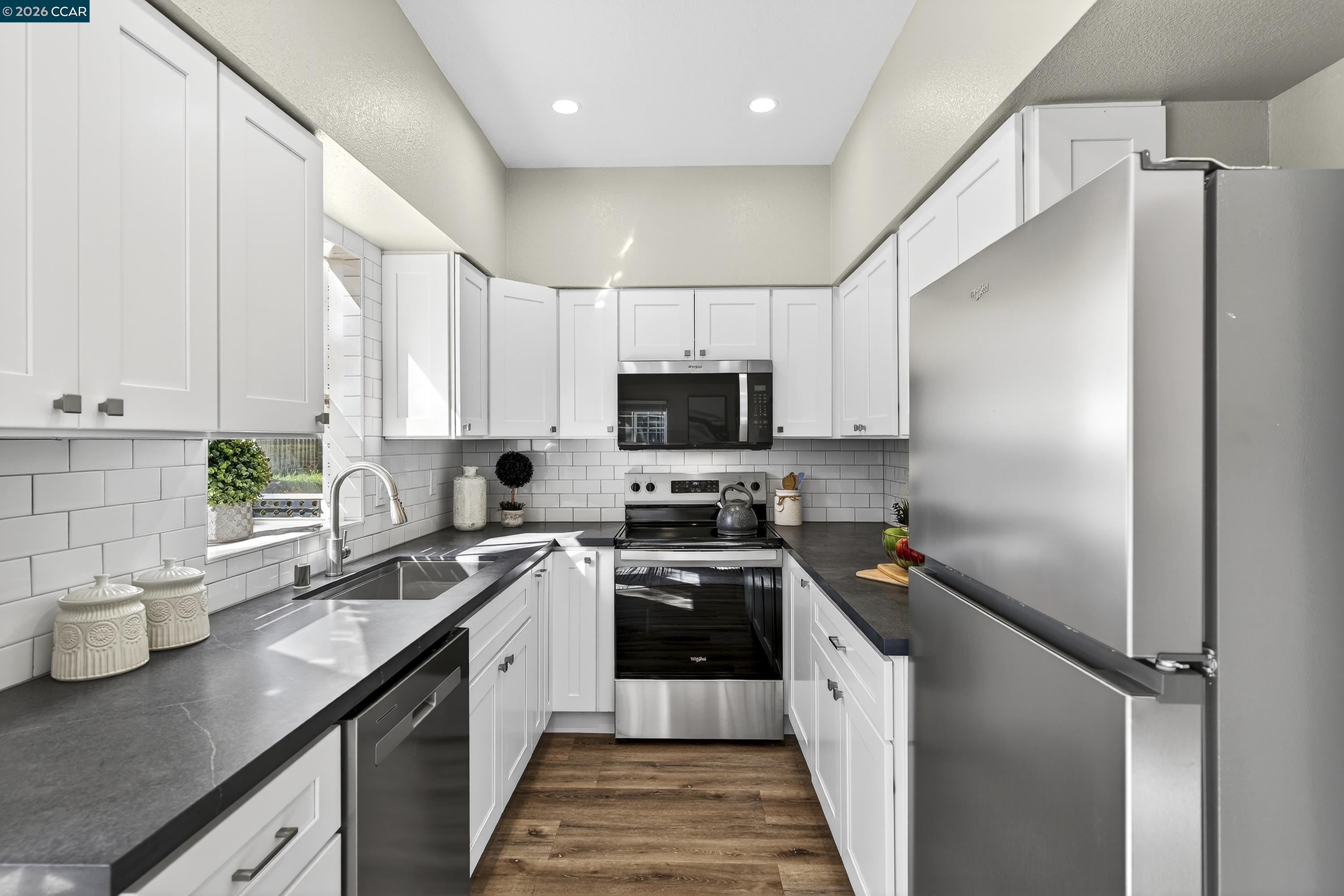 Photo #11: 41124738 Listing: Photo #11