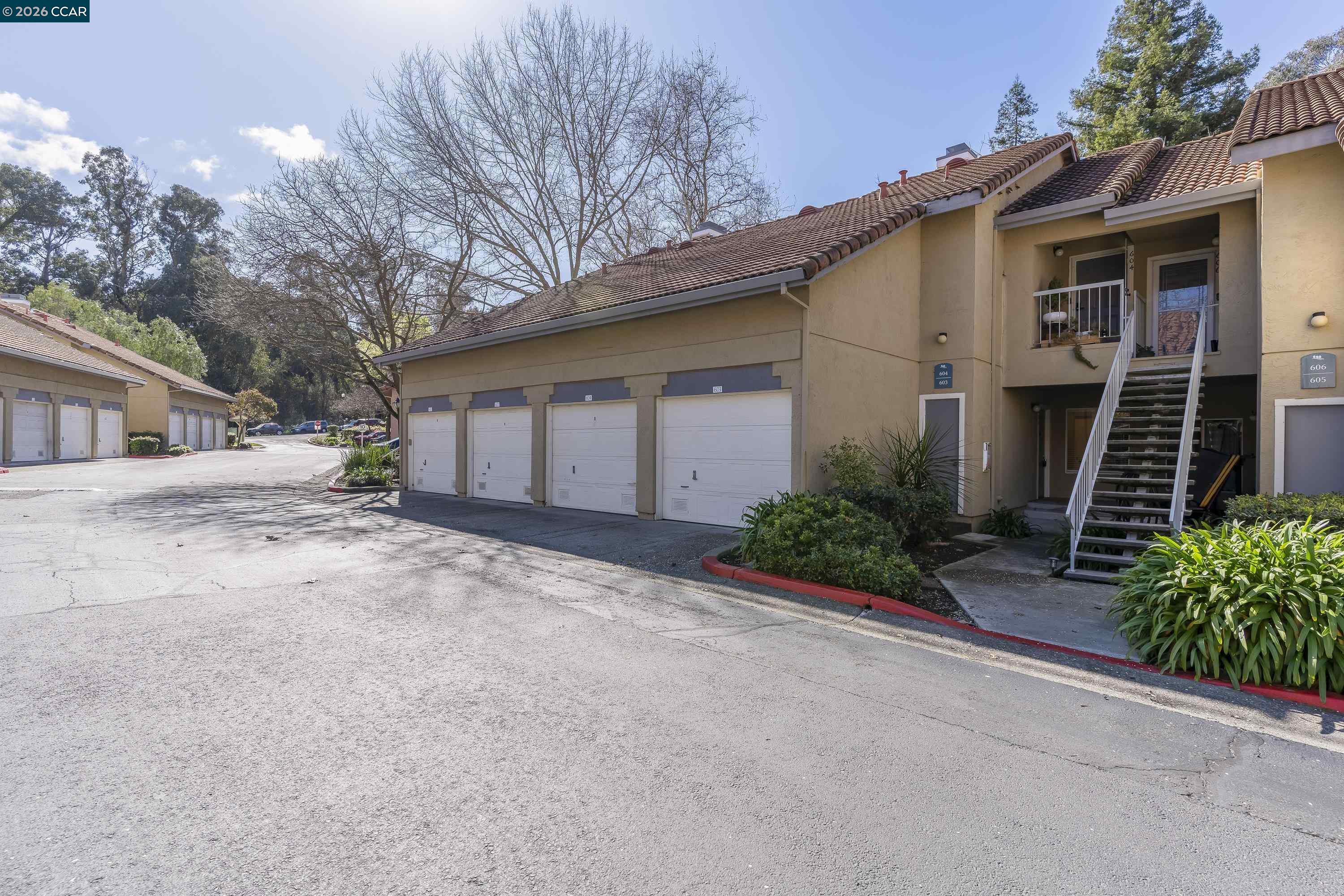 Photo #3: 41124738 Listing: Photo #3