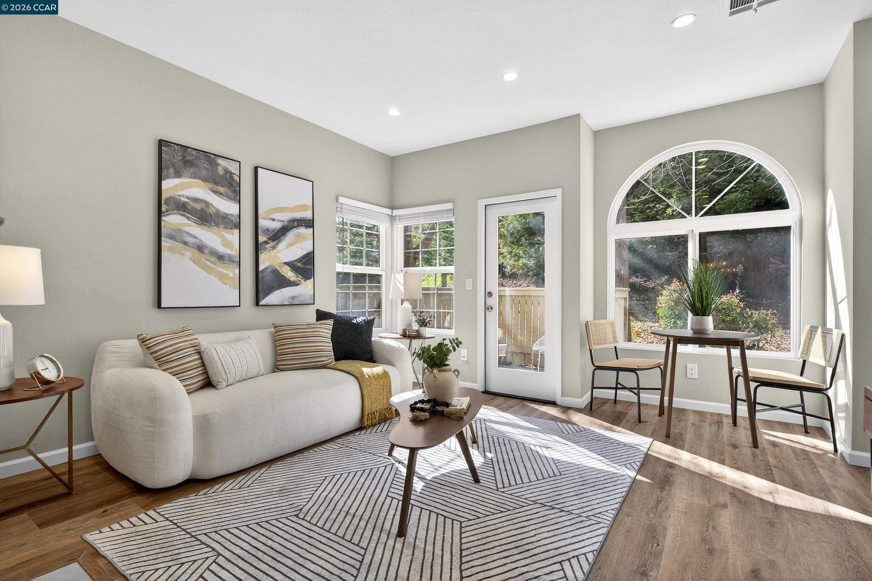 Photo #5: 41124738 Listing: Photo #5