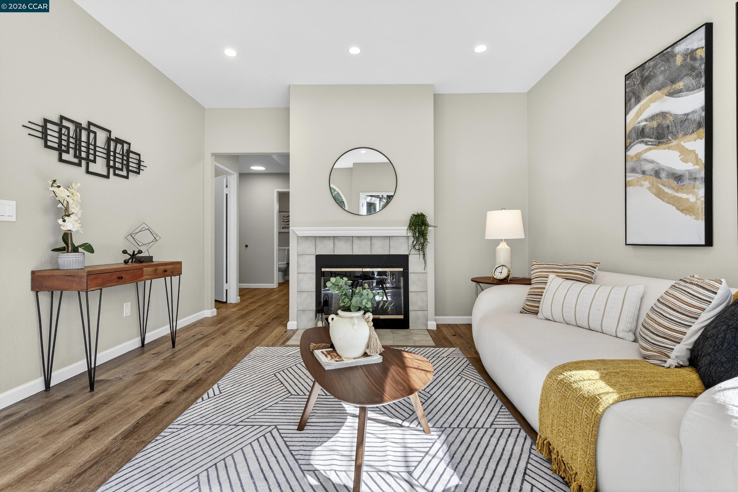 Photo #7: 41124738 Listing: Photo #7