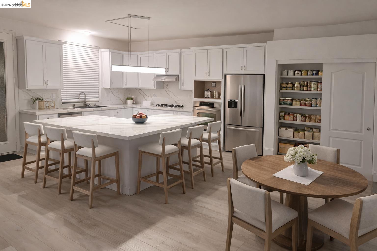 Detail Gallery Image 2 of 5 For 1515 Olympic Cir, Rocklin,  CA 95765 - 5 Beds | 3 Baths