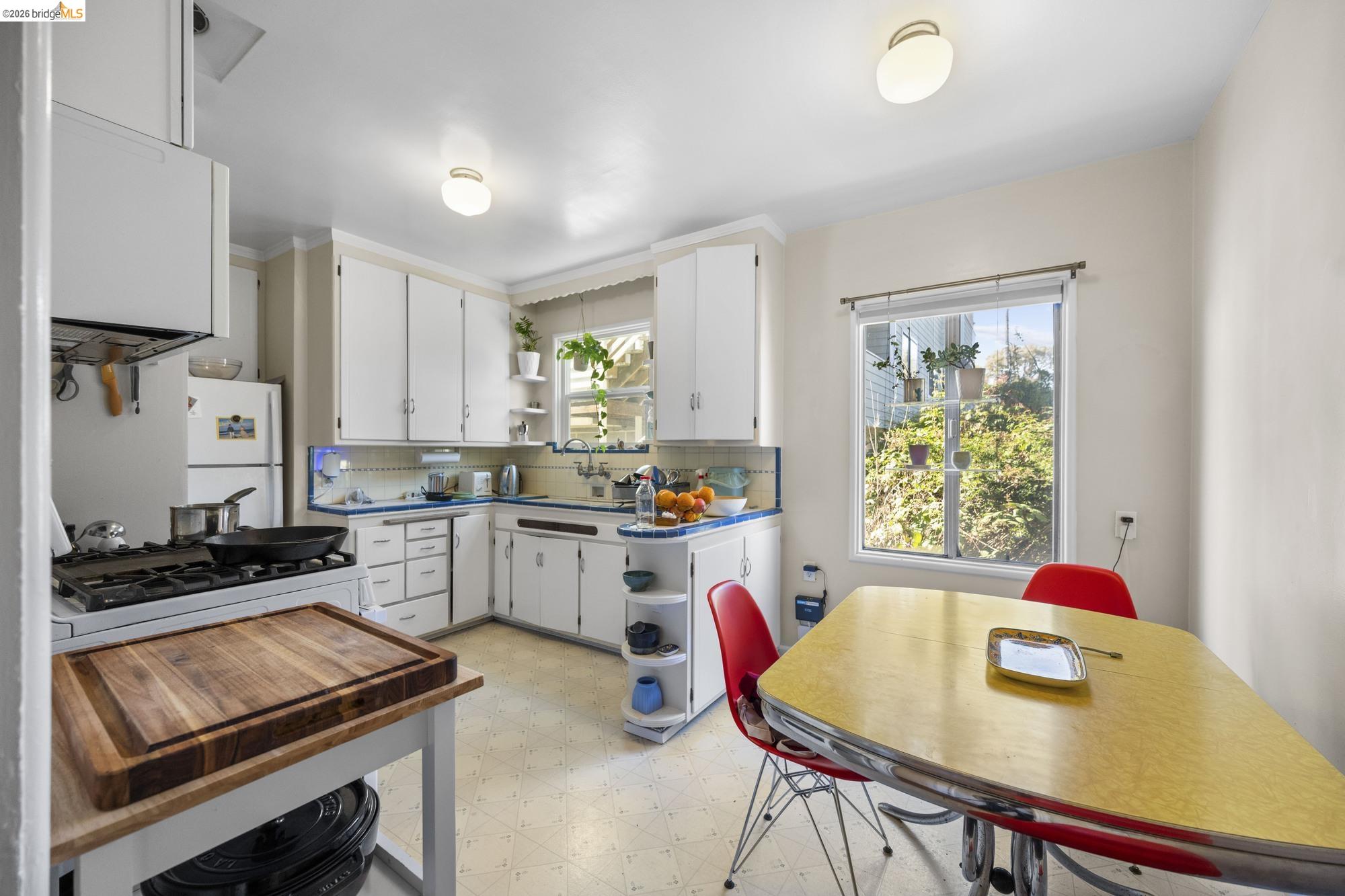 Detail Gallery Image 20 of 38 For 367 41st St, Oakland,  CA 94609 - – Beds | – Baths