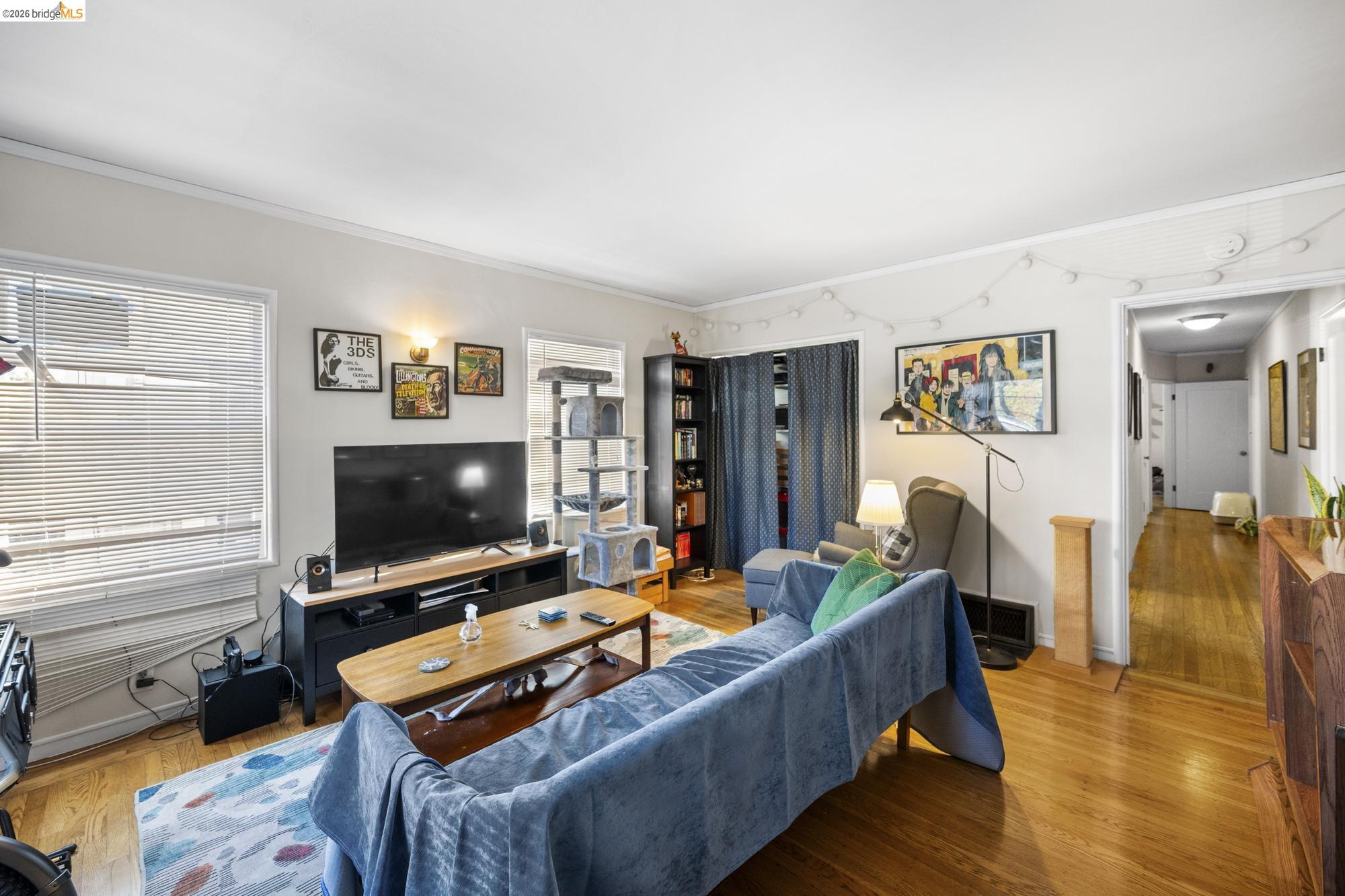 Detail Gallery Image 26 of 38 For 367 41st St, Oakland,  CA 94609 - – Beds | – Baths