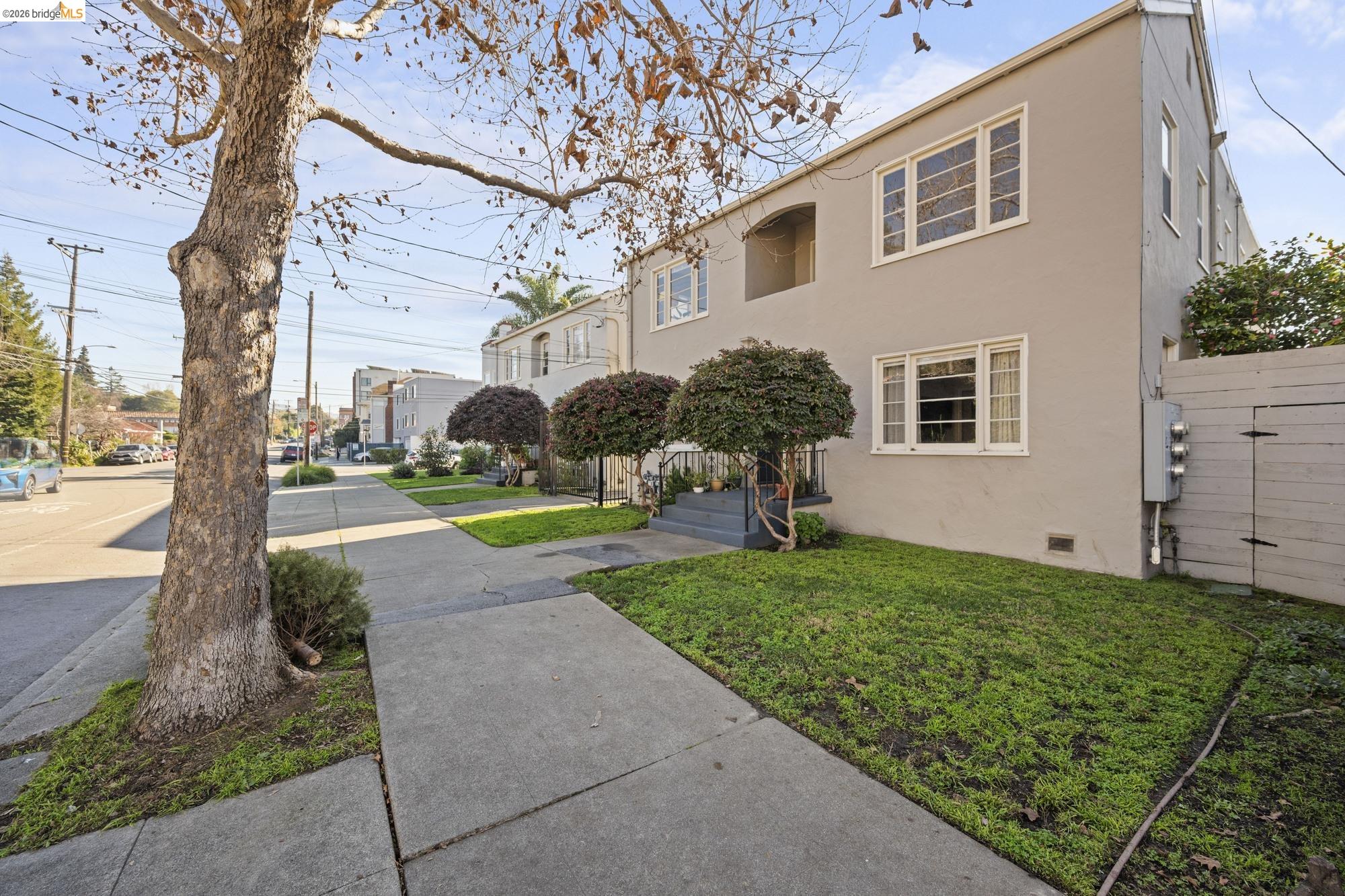 Detail Gallery Image 27 of 38 For 367 41st St, Oakland,  CA 94609 - – Beds | – Baths