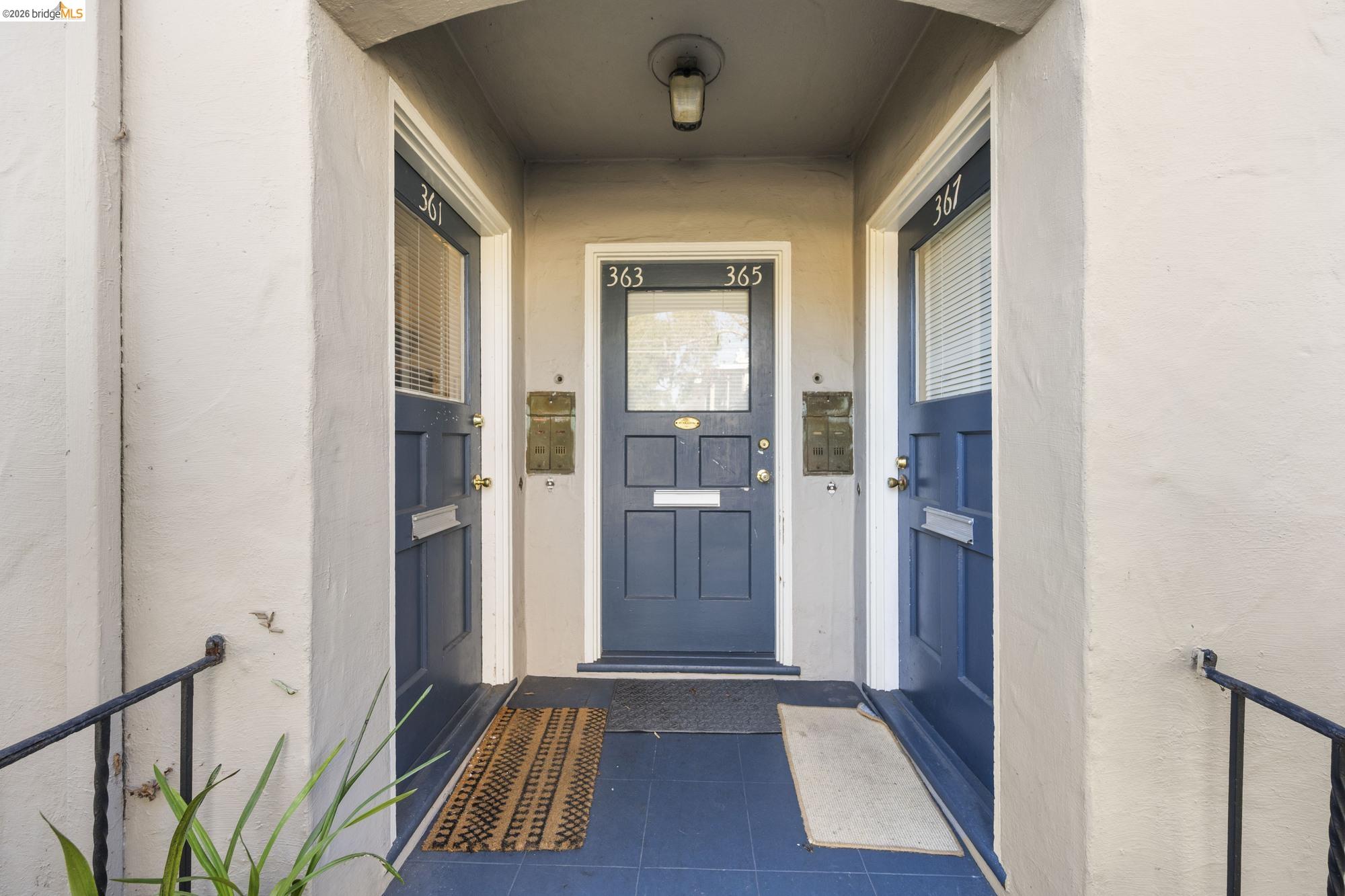 Detail Gallery Image 4 of 38 For 367 41st St, Oakland,  CA 94609 - – Beds | – Baths