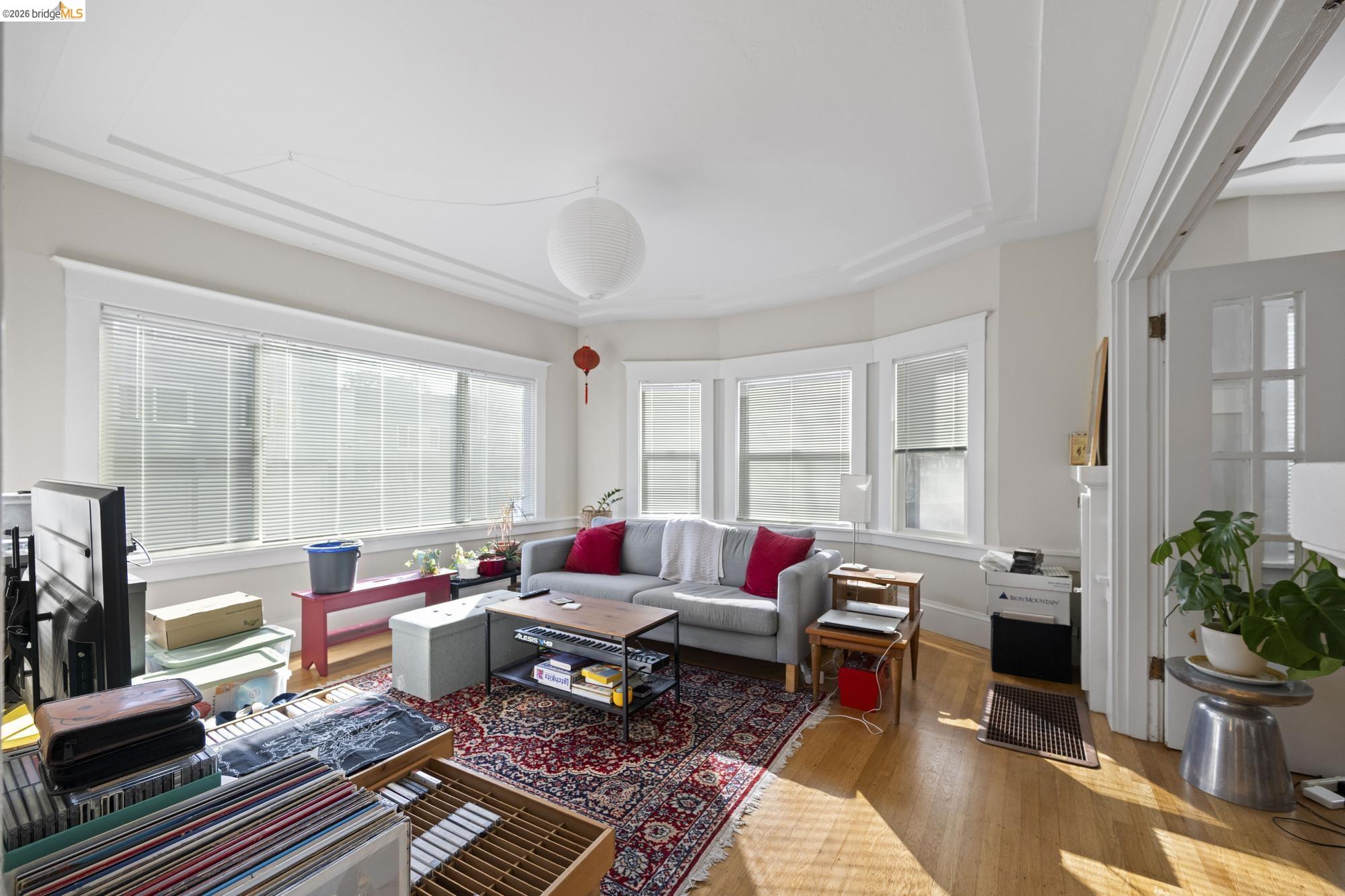 Detail Gallery Image 29 of 42 For 4045 Manila Ave, Oakland,  CA 94609 - – Beds | – Baths