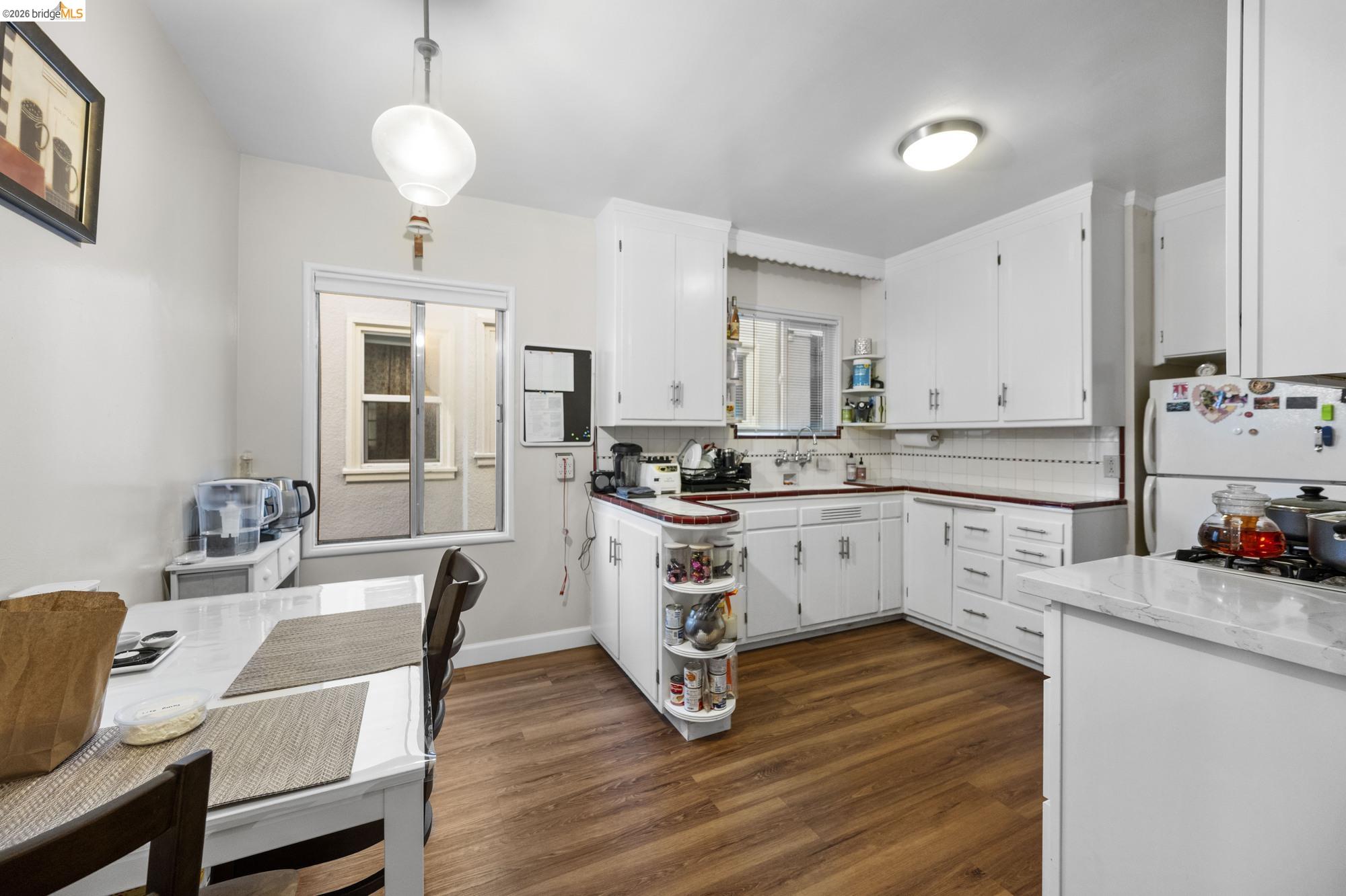 Detail Gallery Image 19 of 47 For 359 41st St, Oakland,  CA 94609 - – Beds | – Baths