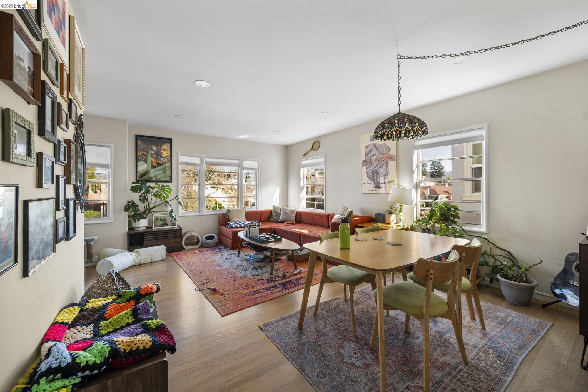 Detail Gallery Image 27 of 47 For 359 41st St, Oakland,  CA 94609 - – Beds | – Baths