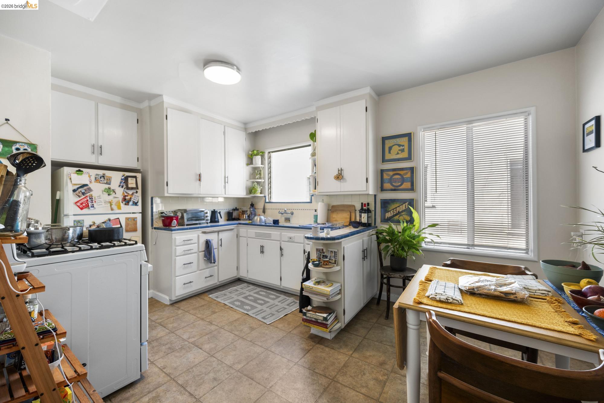 Detail Gallery Image 39 of 47 For 359 41st St, Oakland,  CA 94609 - – Beds | – Baths