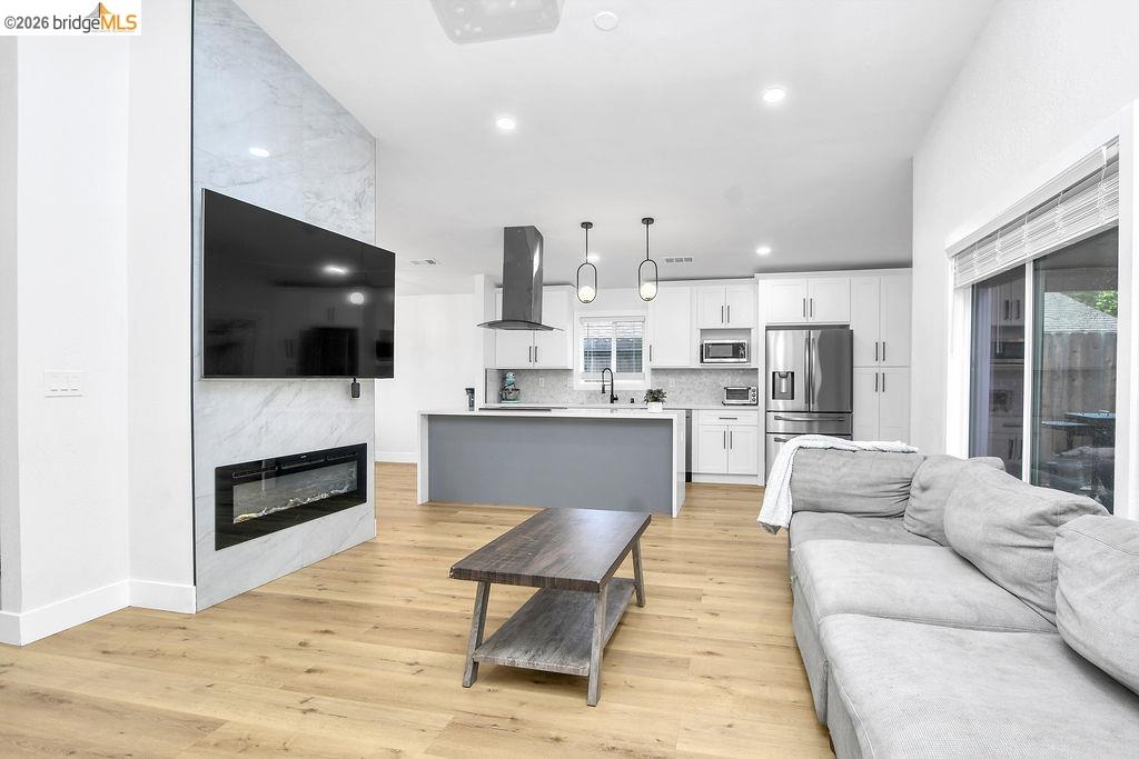 Detail Gallery Image 15 of 38 For 215 Spindrift, Oakley,  CA 94561 - 3 Beds | 2 Baths