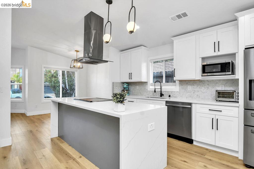 Detail Gallery Image 7 of 38 For 215 Spindrift, Oakley,  CA 94561 - 3 Beds | 2 Baths