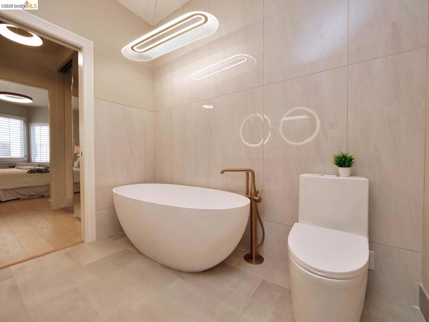 Detail Gallery Image 18 of 51 For 2050 Divisadero St Apt 2,  San Francisco,  CA 94115 - 3 Beds | 2/1 Baths