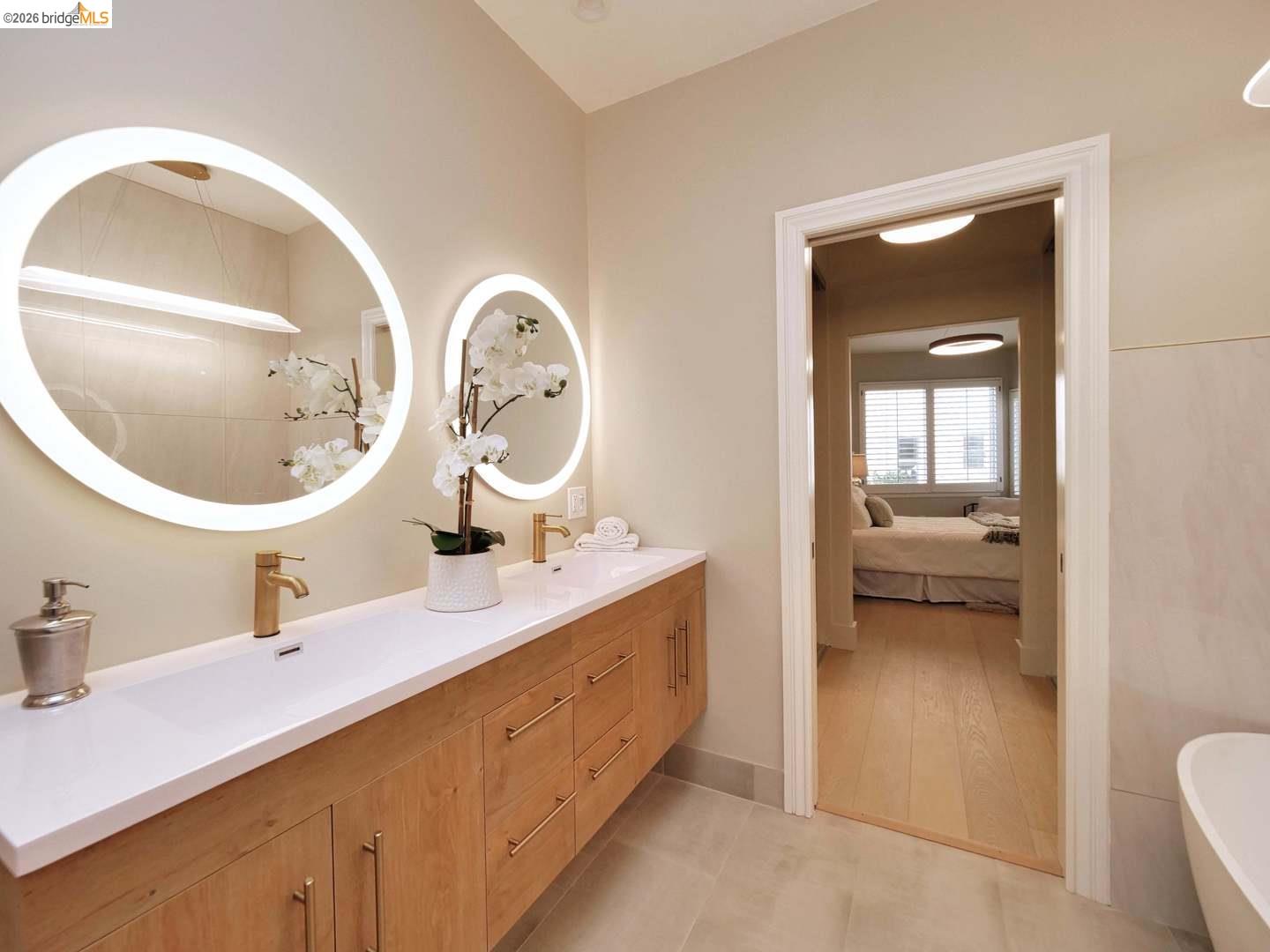 Detail Gallery Image 21 of 51 For 2050 Divisadero St Apt 2,  San Francisco,  CA 94115 - 3 Beds | 2/1 Baths