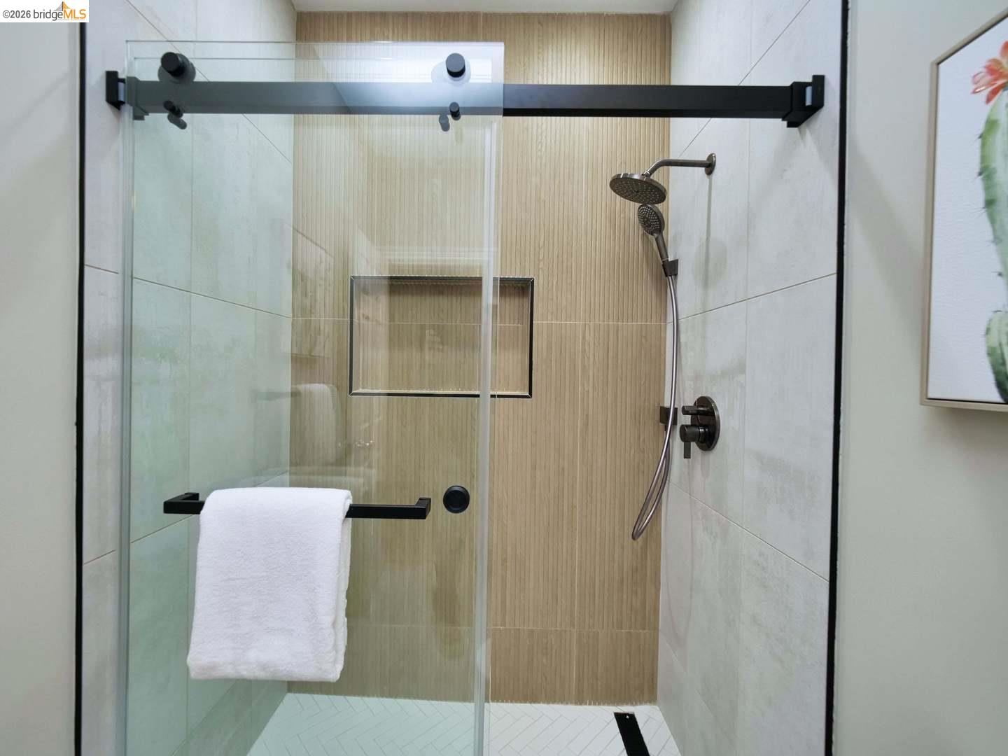 Detail Gallery Image 28 of 51 For 2050 Divisadero St Apt 2,  San Francisco,  CA 94115 - 3 Beds | 2/1 Baths