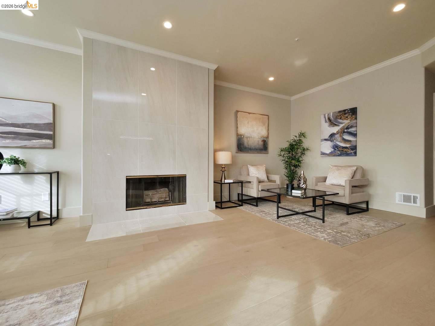 Detail Gallery Image 37 of 51 For 2050 Divisadero St Apt 2,  San Francisco,  CA 94115 - 3 Beds | 2/1 Baths