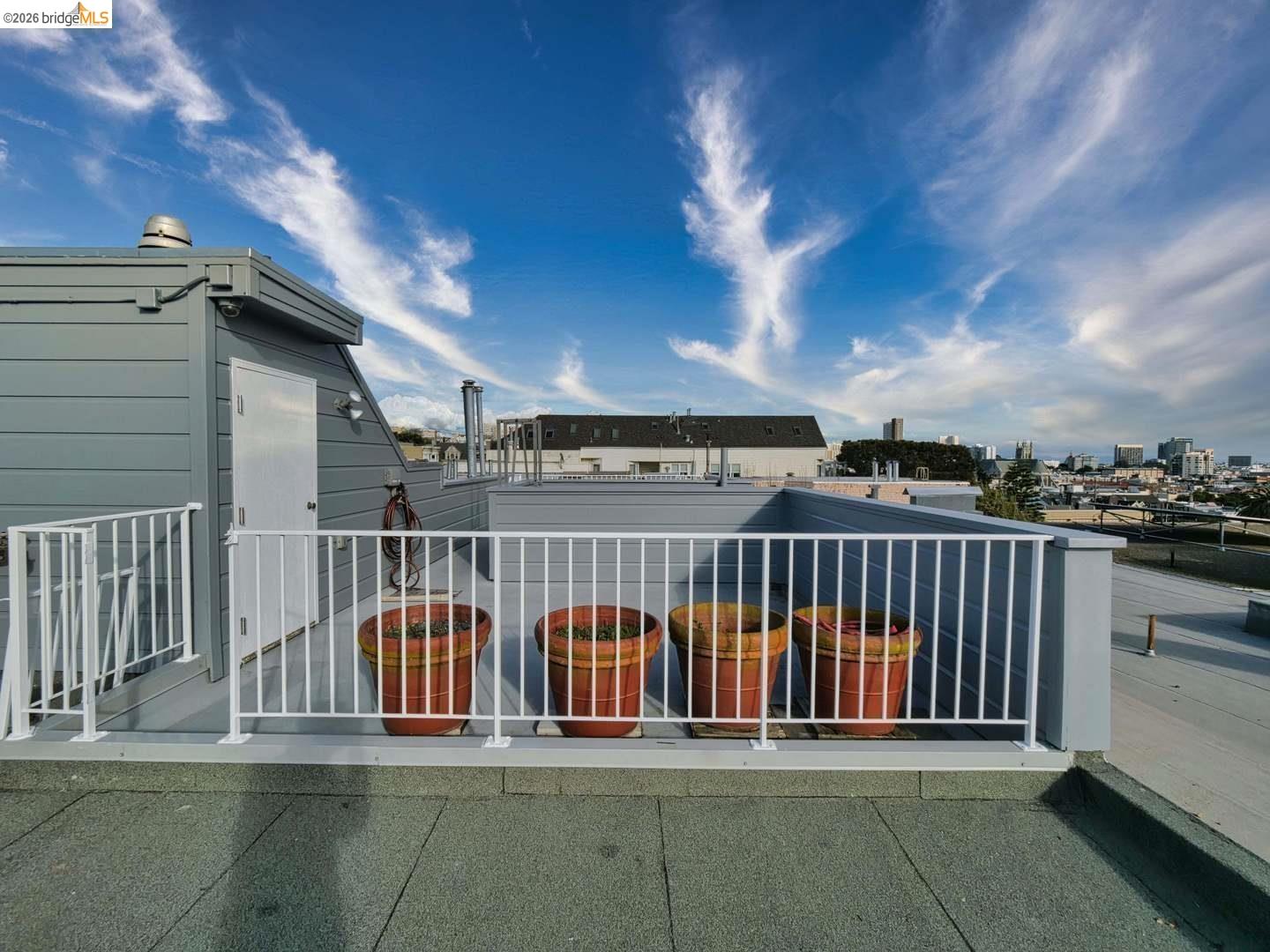 Detail Gallery Image 44 of 51 For 2050 Divisadero St Apt 2,  San Francisco,  CA 94115 - 3 Beds | 2/1 Baths
