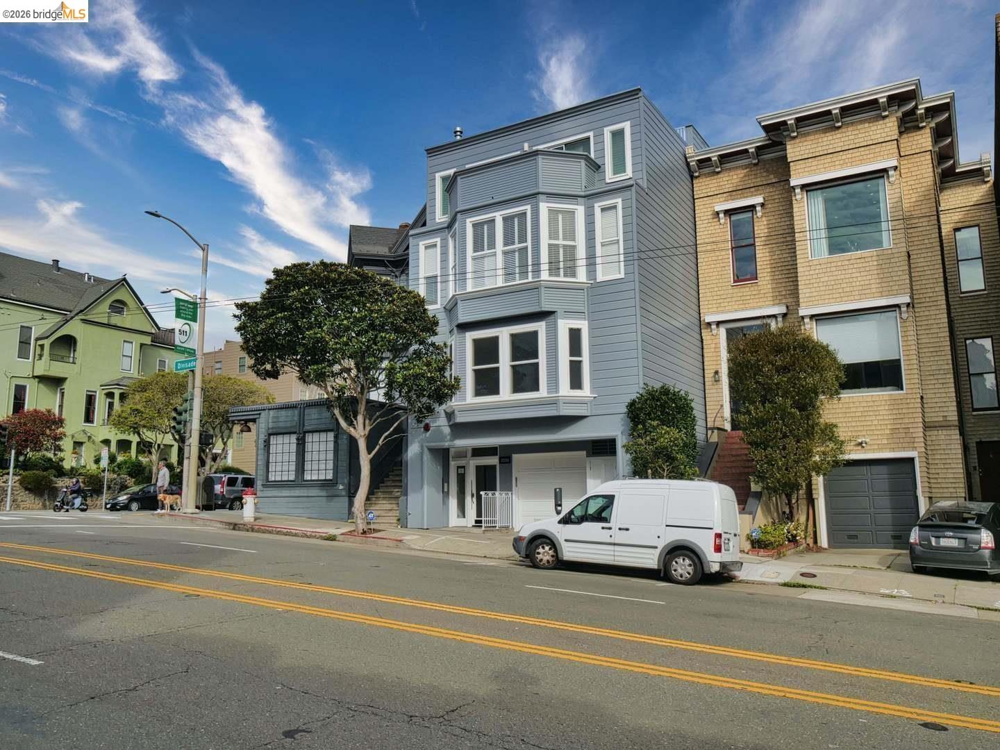 Detail Gallery Image 46 of 51 For 2050 Divisadero St Apt 2,  San Francisco,  CA 94115 - 3 Beds | 2/1 Baths