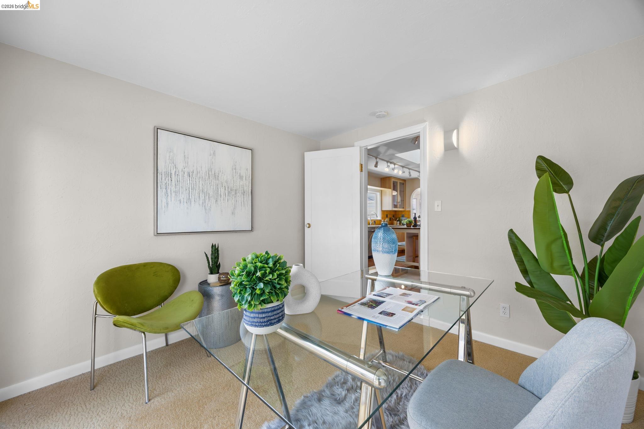 Detail Gallery Image 31 of 42 For 6100 Majestic Ave, Oakland,  CA 94605 - 3 Beds | 1 Baths