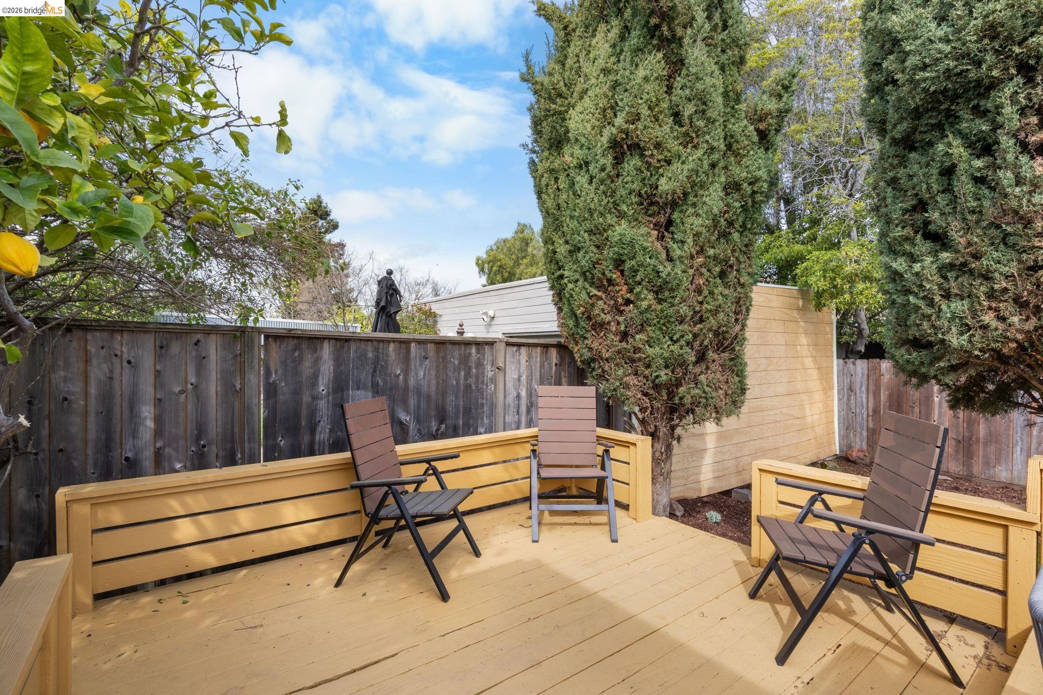 Detail Gallery Image 34 of 42 For 6100 Majestic Ave, Oakland,  CA 94605 - 3 Beds | 1 Baths