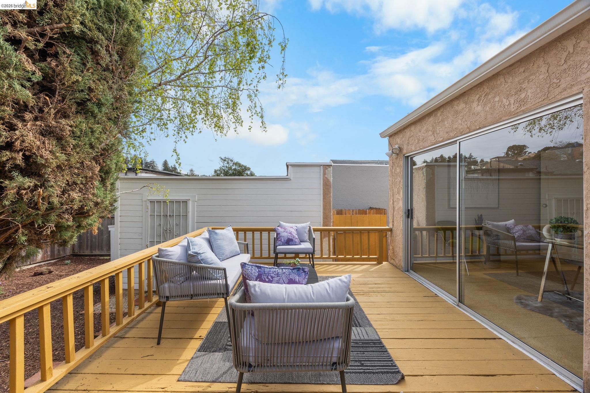 Detail Gallery Image 35 of 42 For 6100 Majestic Ave, Oakland,  CA 94605 - 3 Beds | 1 Baths