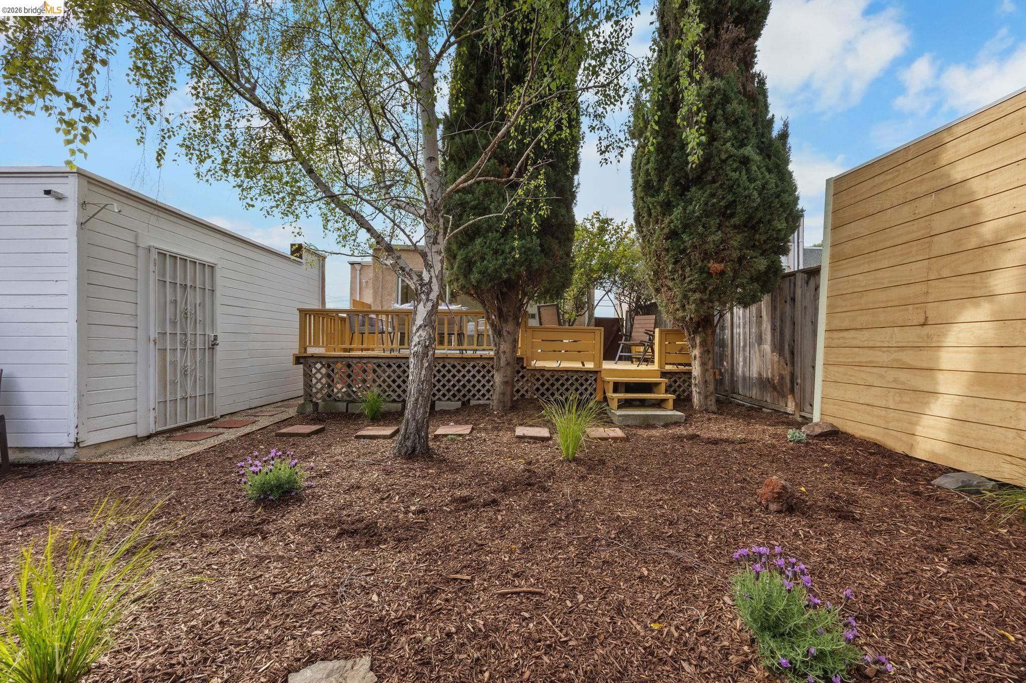 Detail Gallery Image 37 of 42 For 6100 Majestic Ave, Oakland,  CA 94605 - 3 Beds | 1 Baths