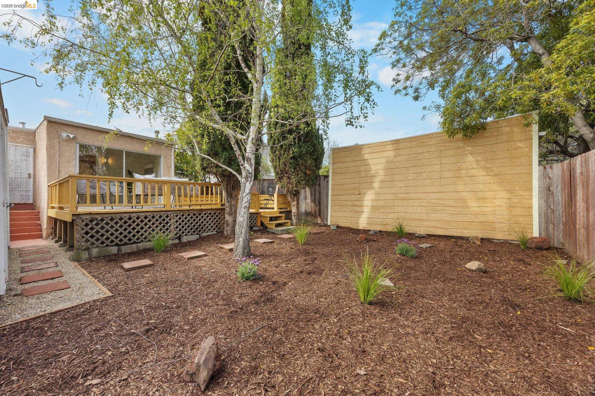 Detail Gallery Image 38 of 42 For 6100 Majestic Ave, Oakland,  CA 94605 - 3 Beds | 1 Baths