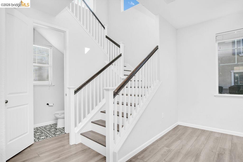 Detail Gallery Image 13 of 33 For 126 Halsey Wy, Pittsburg,  CA 94565 - 4 Beds | 2/1 Baths