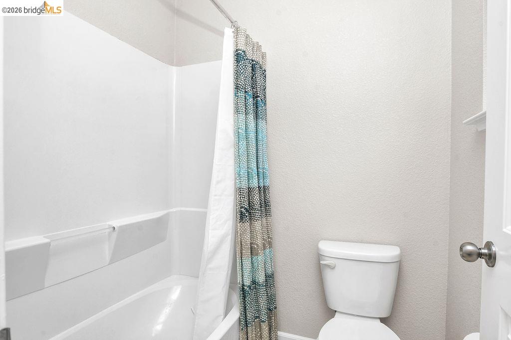 Detail Gallery Image 22 of 33 For 126 Halsey Wy, Pittsburg,  CA 94565 - 4 Beds | 2/1 Baths